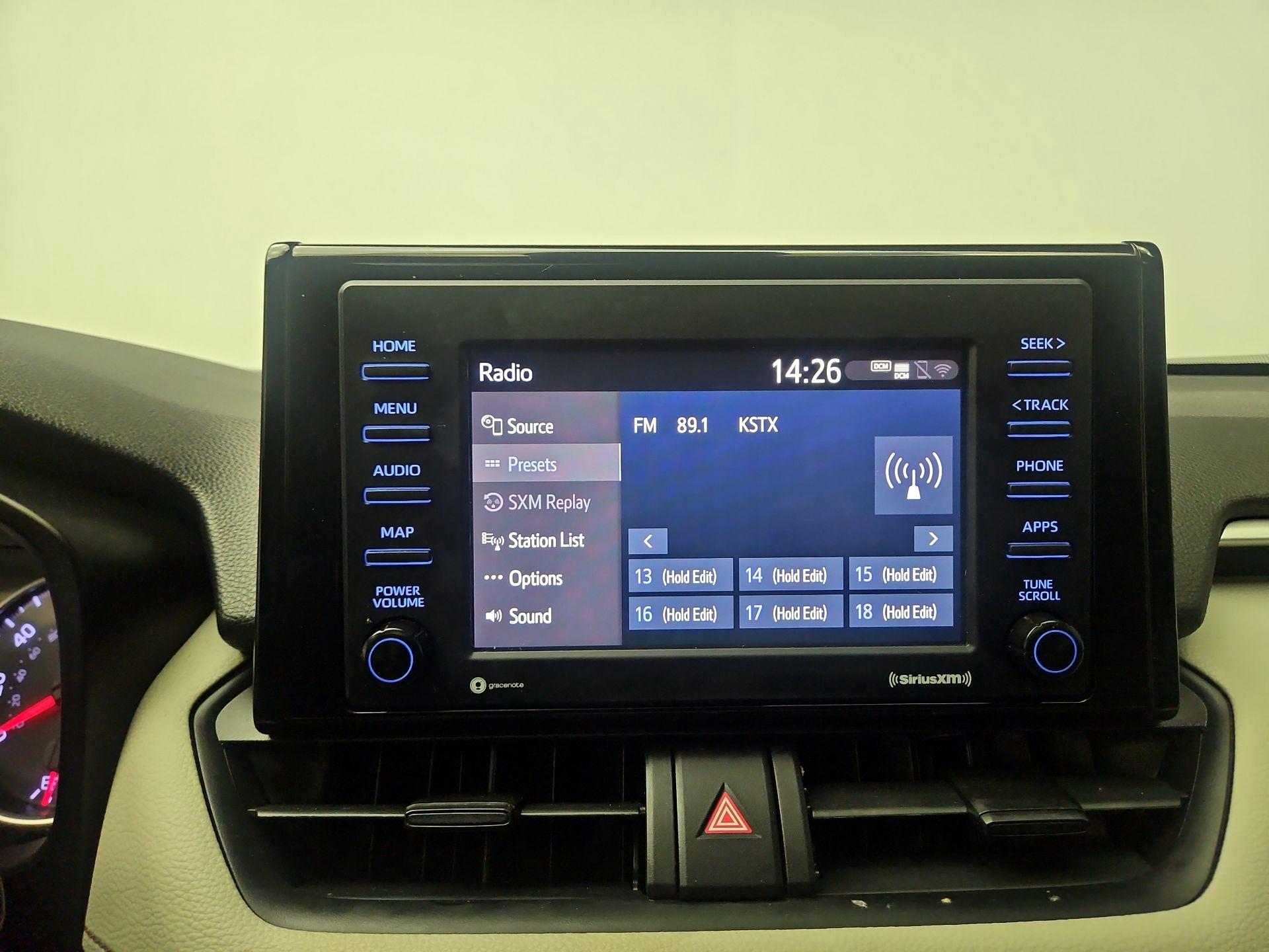 Thumbnail: 2020 Toyota RAV4 - 15