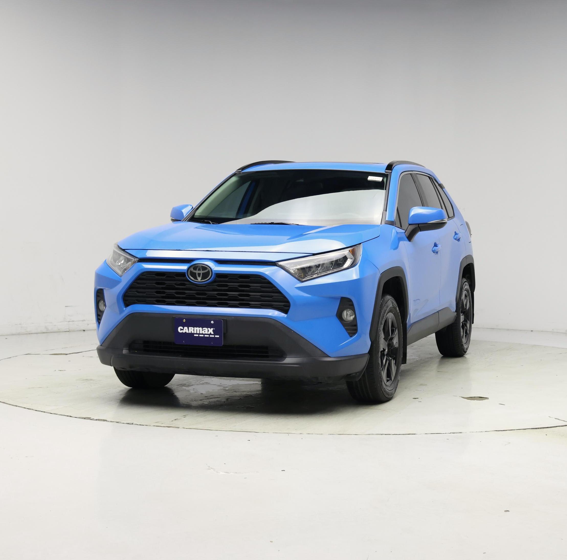 Thumbnail: 2020 Toyota RAV4 - 4