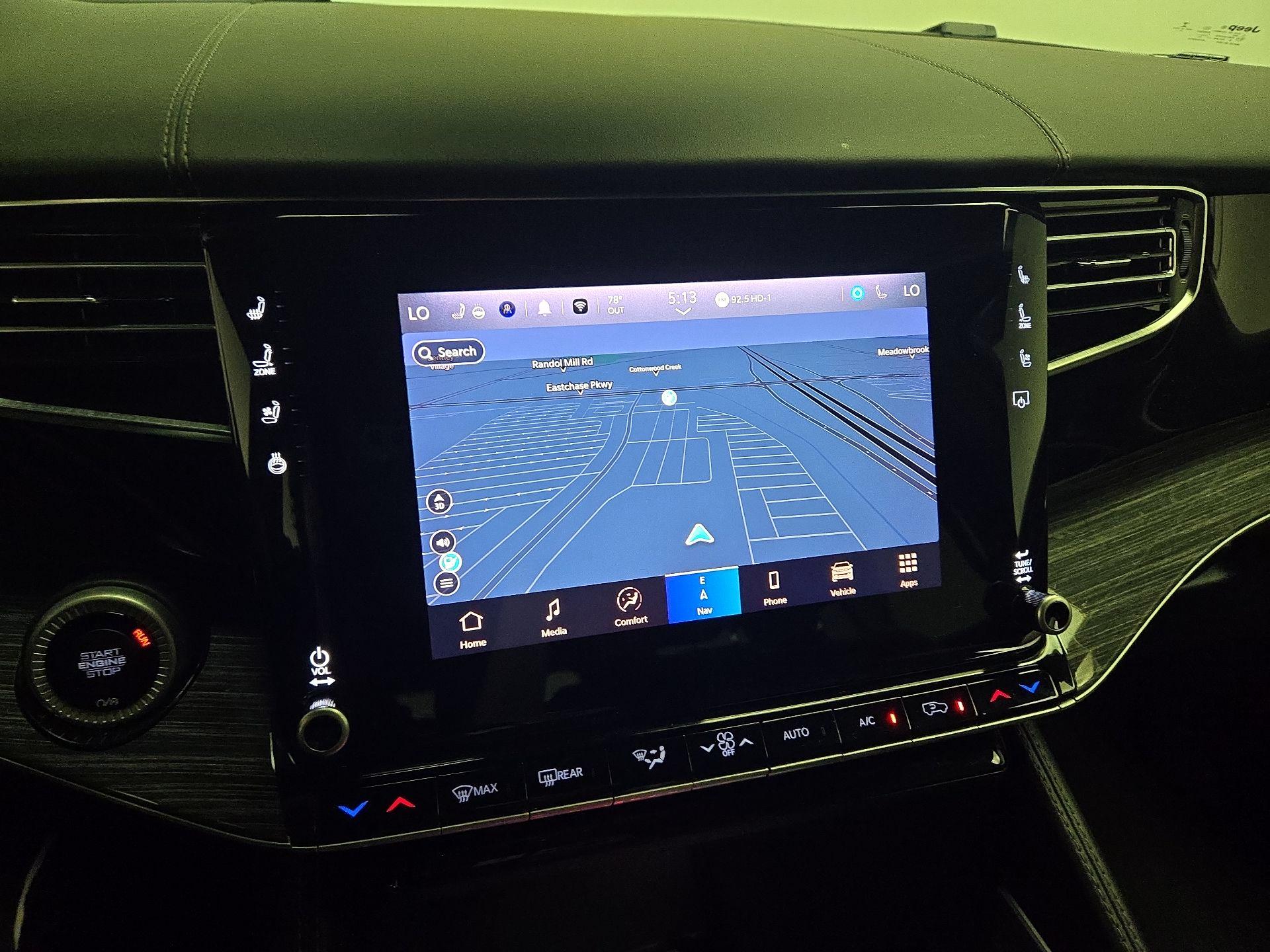 Thumbnail: 2022 Jeep Wagoneer - 14