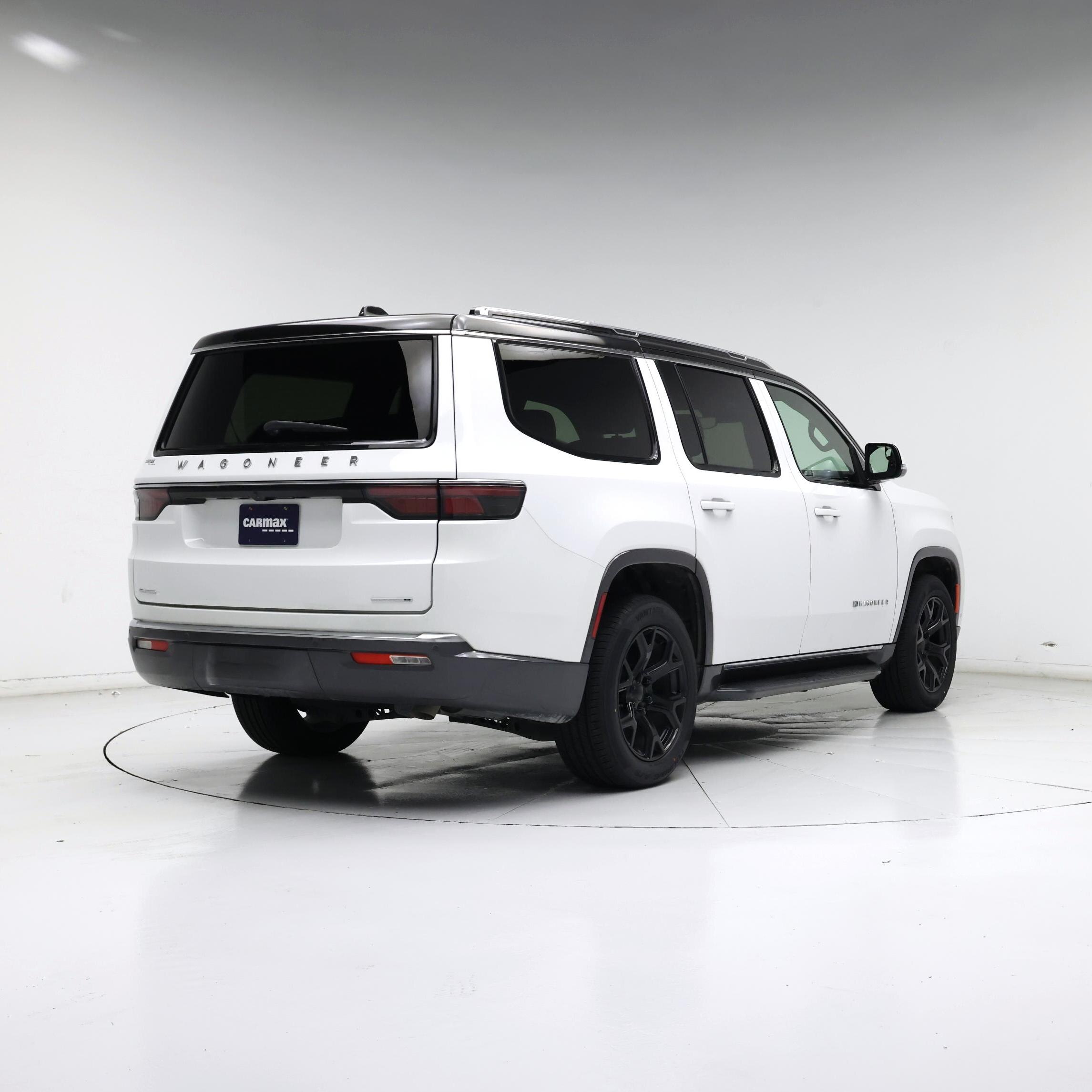 Thumbnail: 2022 Jeep Wagoneer - 8