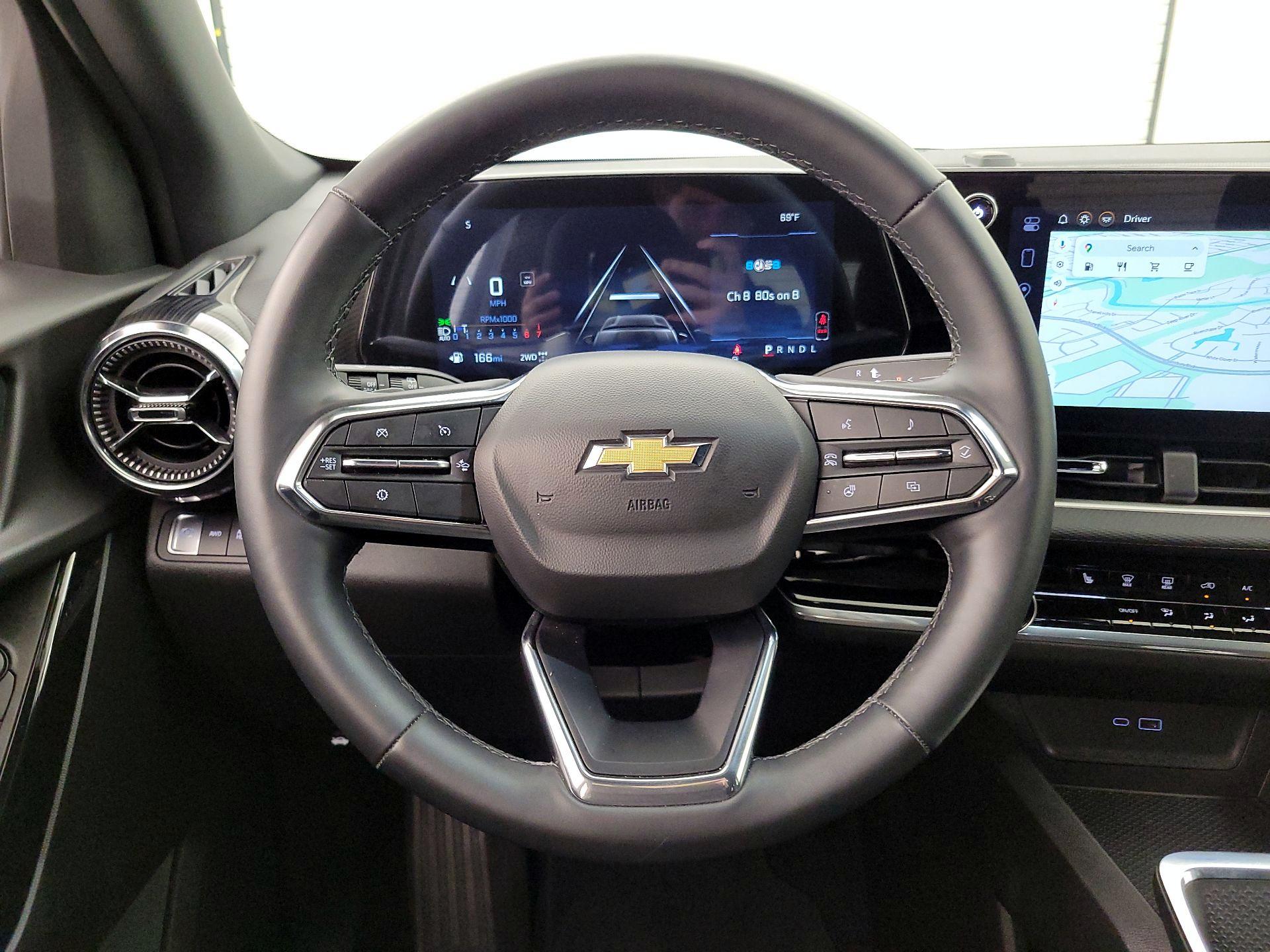 Thumbnail: 2025 Chevrolet Equinox - 10