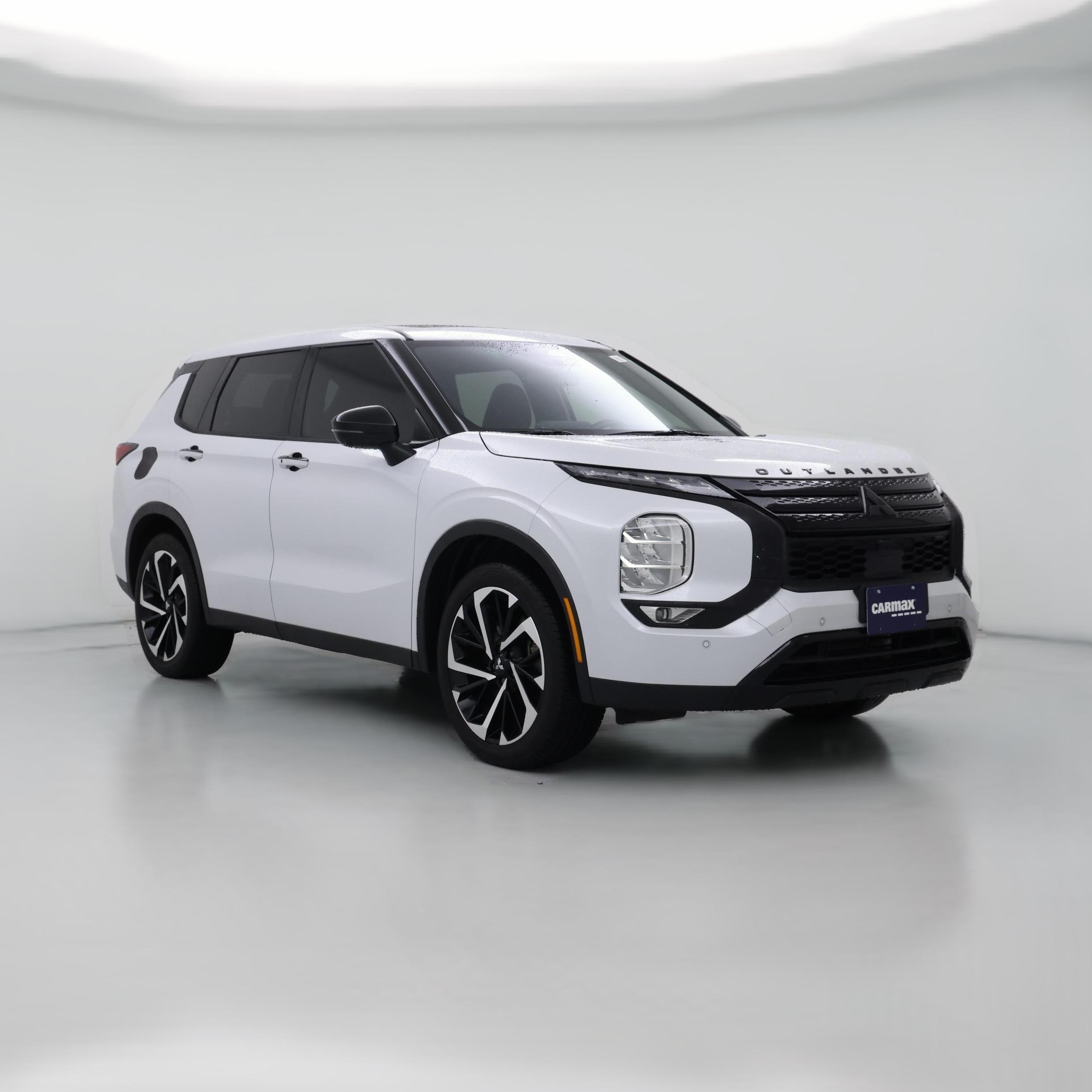 Used White Gas Mitsubishi Outlander near me for sale