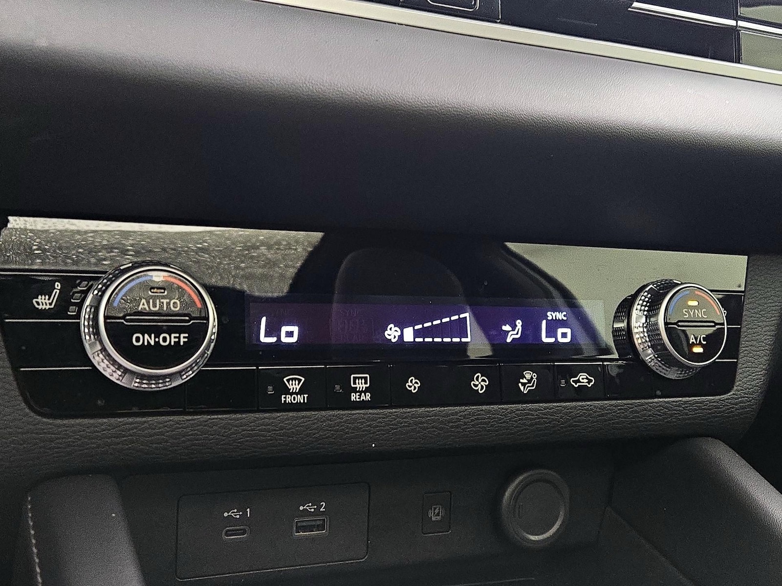 2024 Mitsubishi Outlander SE Black Edition - Photo 18