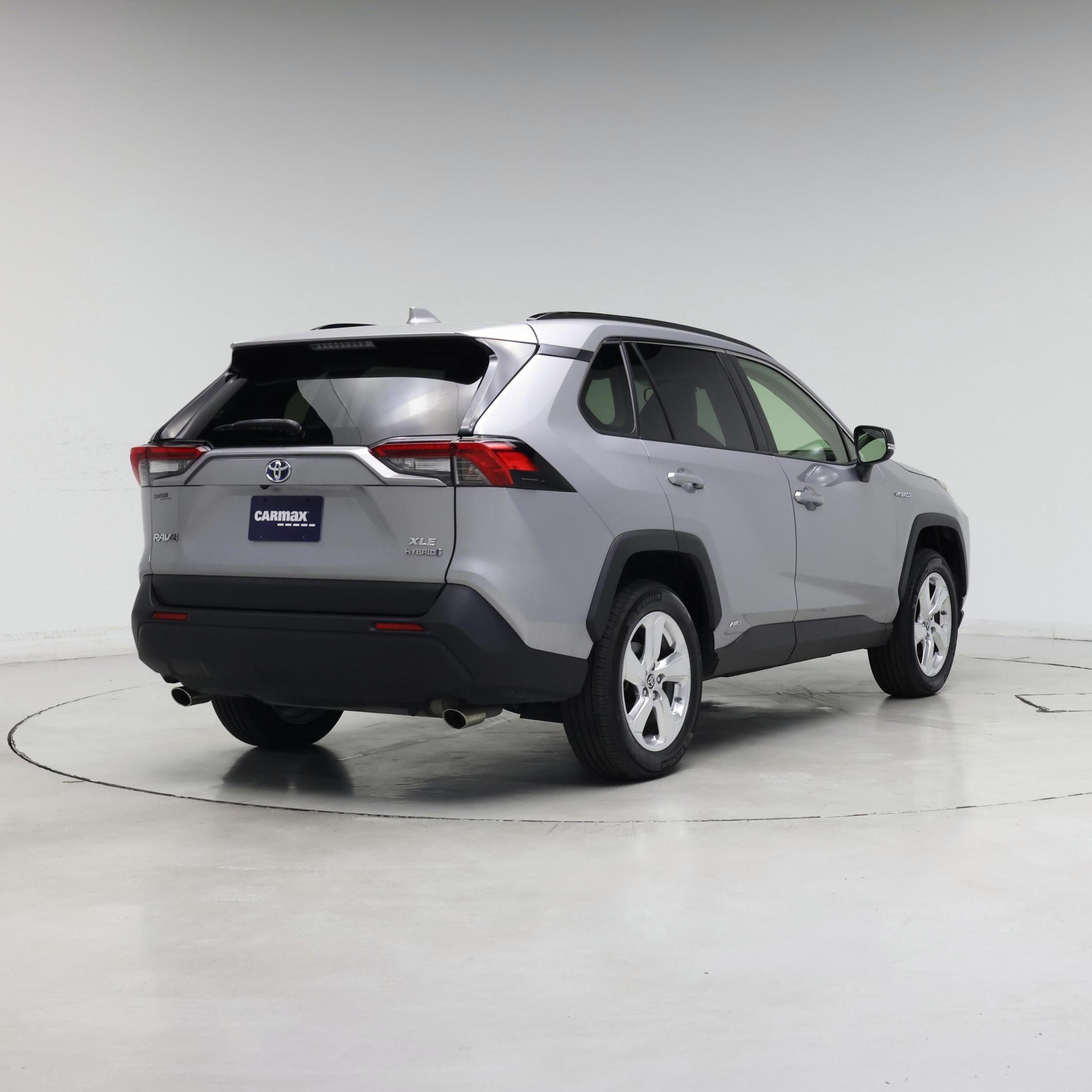 Thumbnail: 2021 Toyota RAV4 - 8