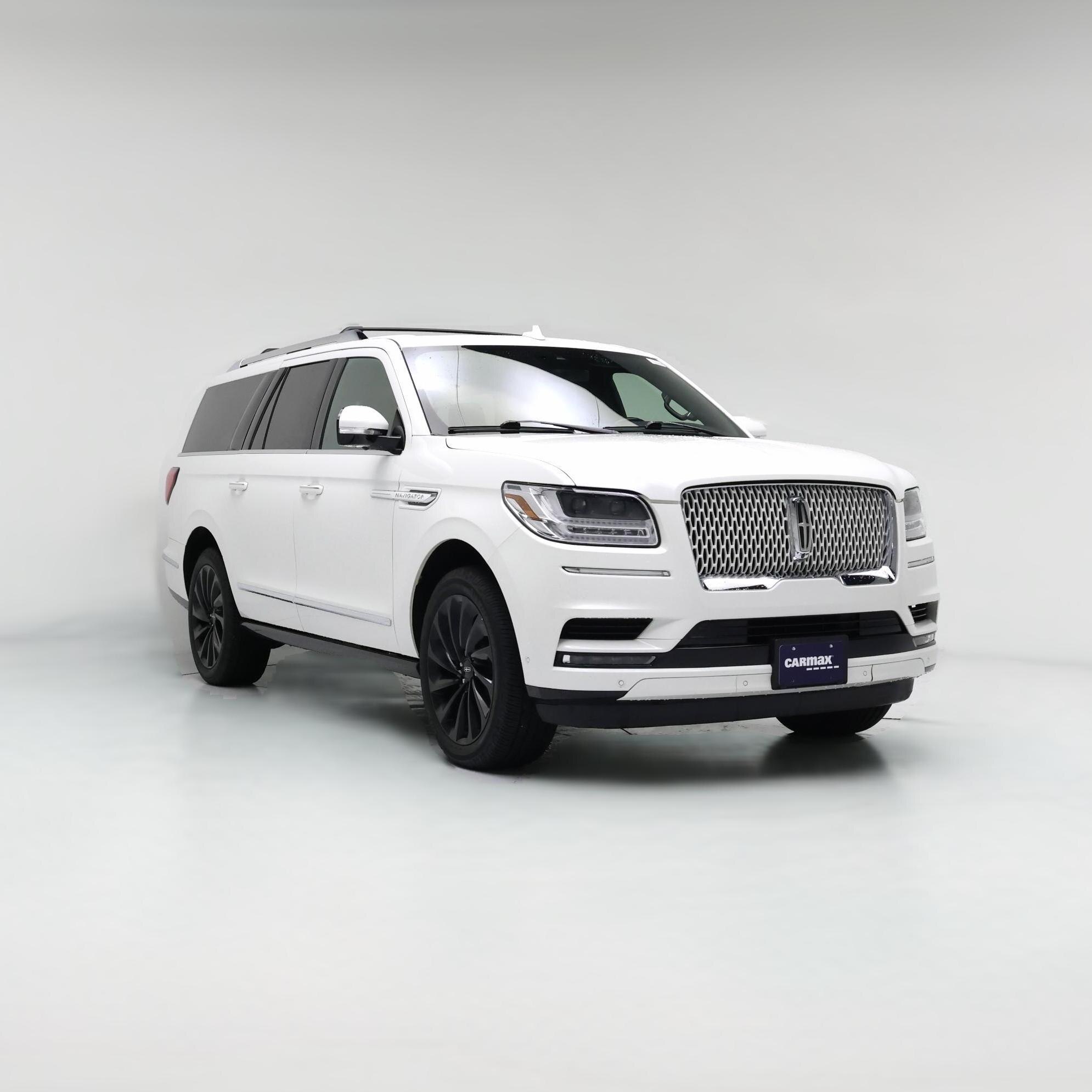 Thumbnail: 2021 Lincoln Navigator L - 1