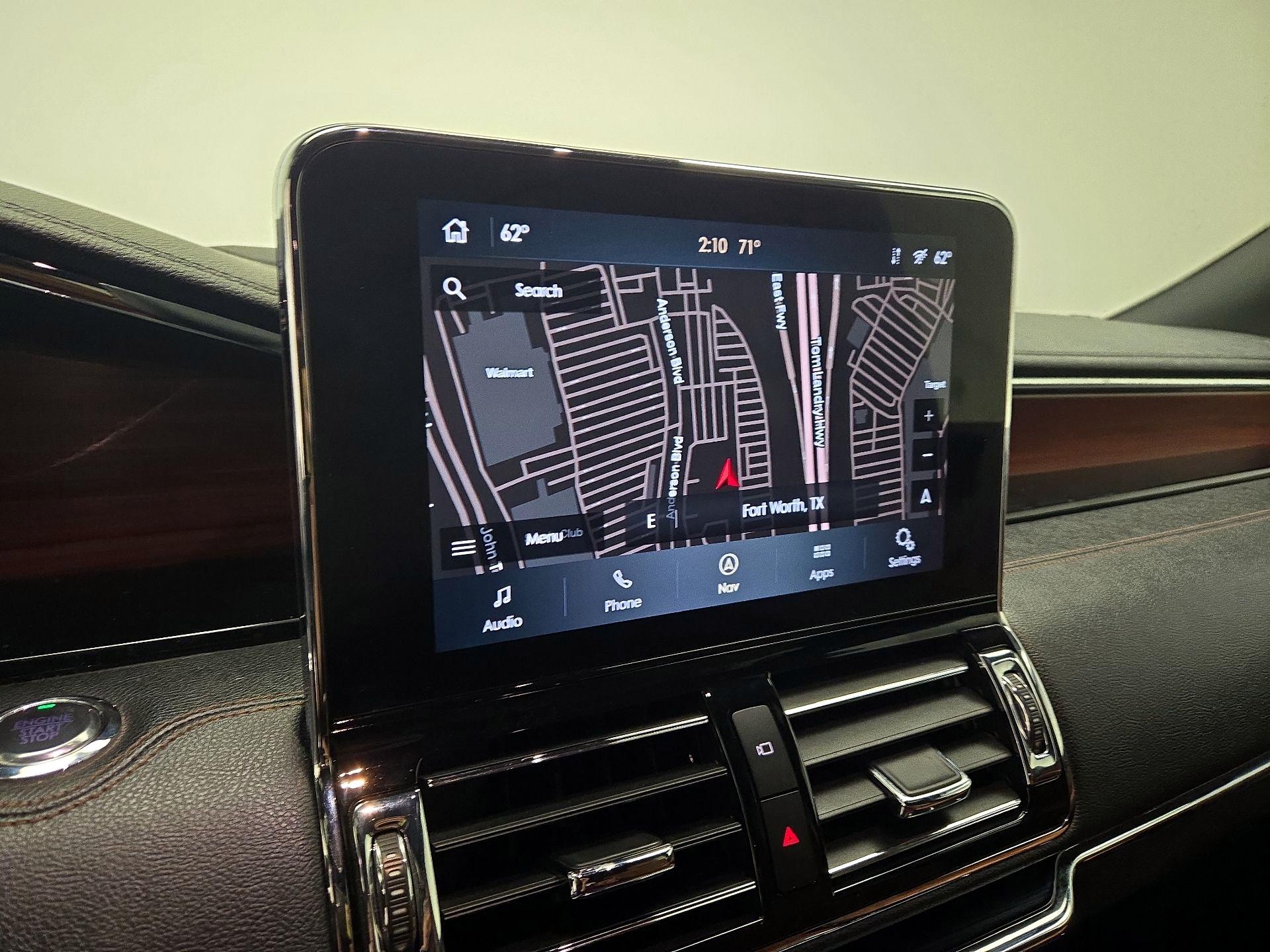 Thumbnail: 2021 Lincoln Navigator L - 14