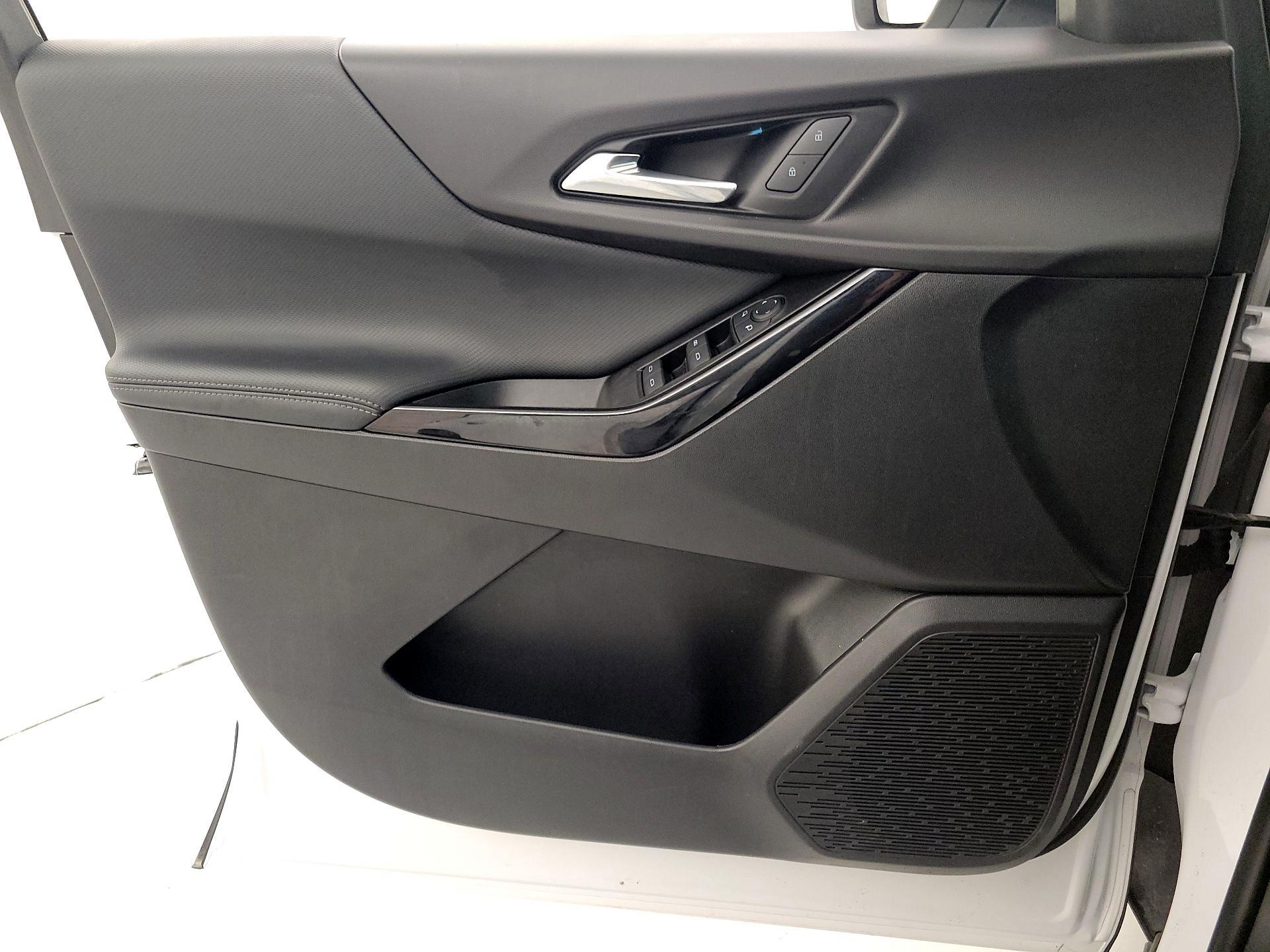 Thumbnail: 2025 Chevrolet Equinox - 12