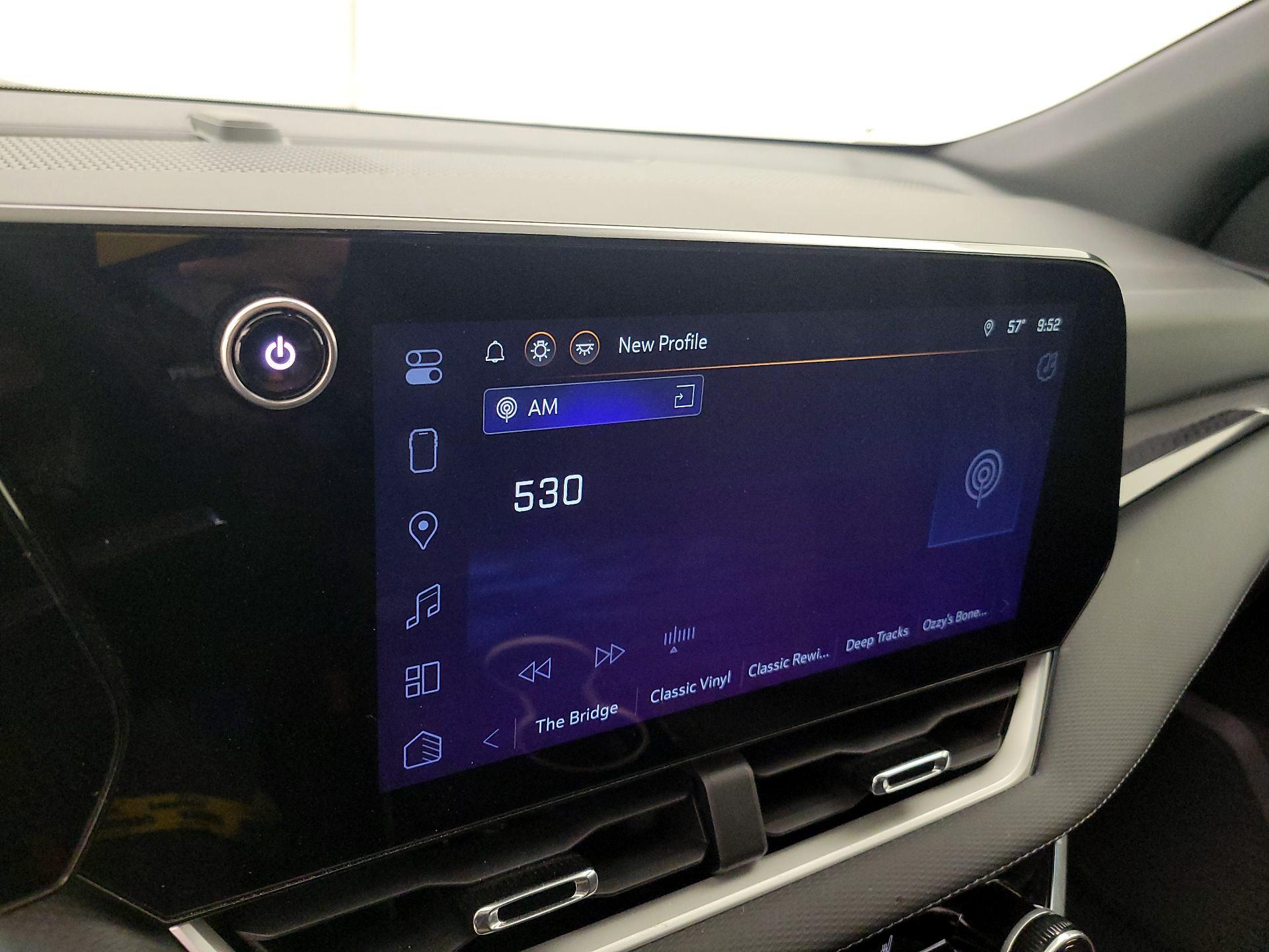 Thumbnail: 2025 Chevrolet Equinox - 16