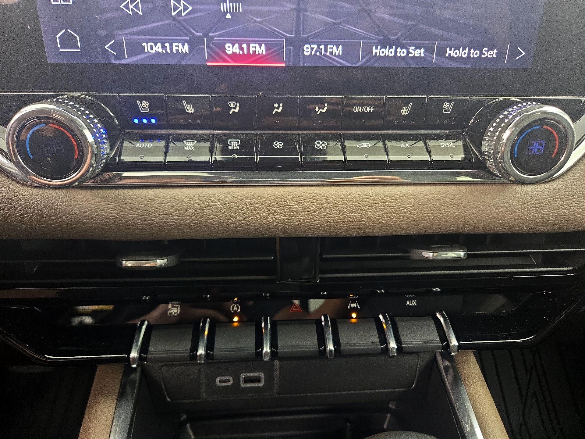 Thumbnail: 2025 GMC Canyon - 17