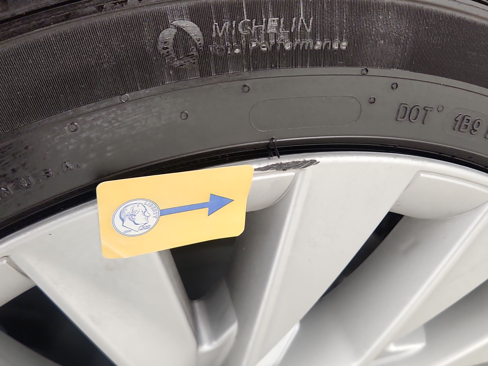 Thumbnail: 2025 Tesla Model 3 - 19