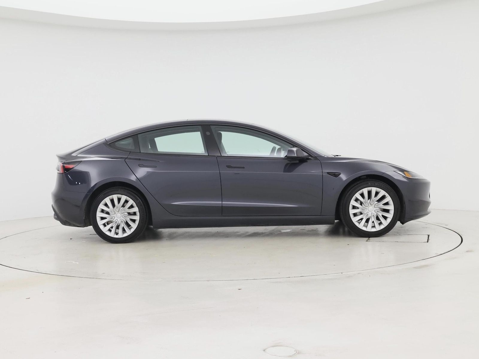 2025 Tesla Model 3 Long Range - Photo 8