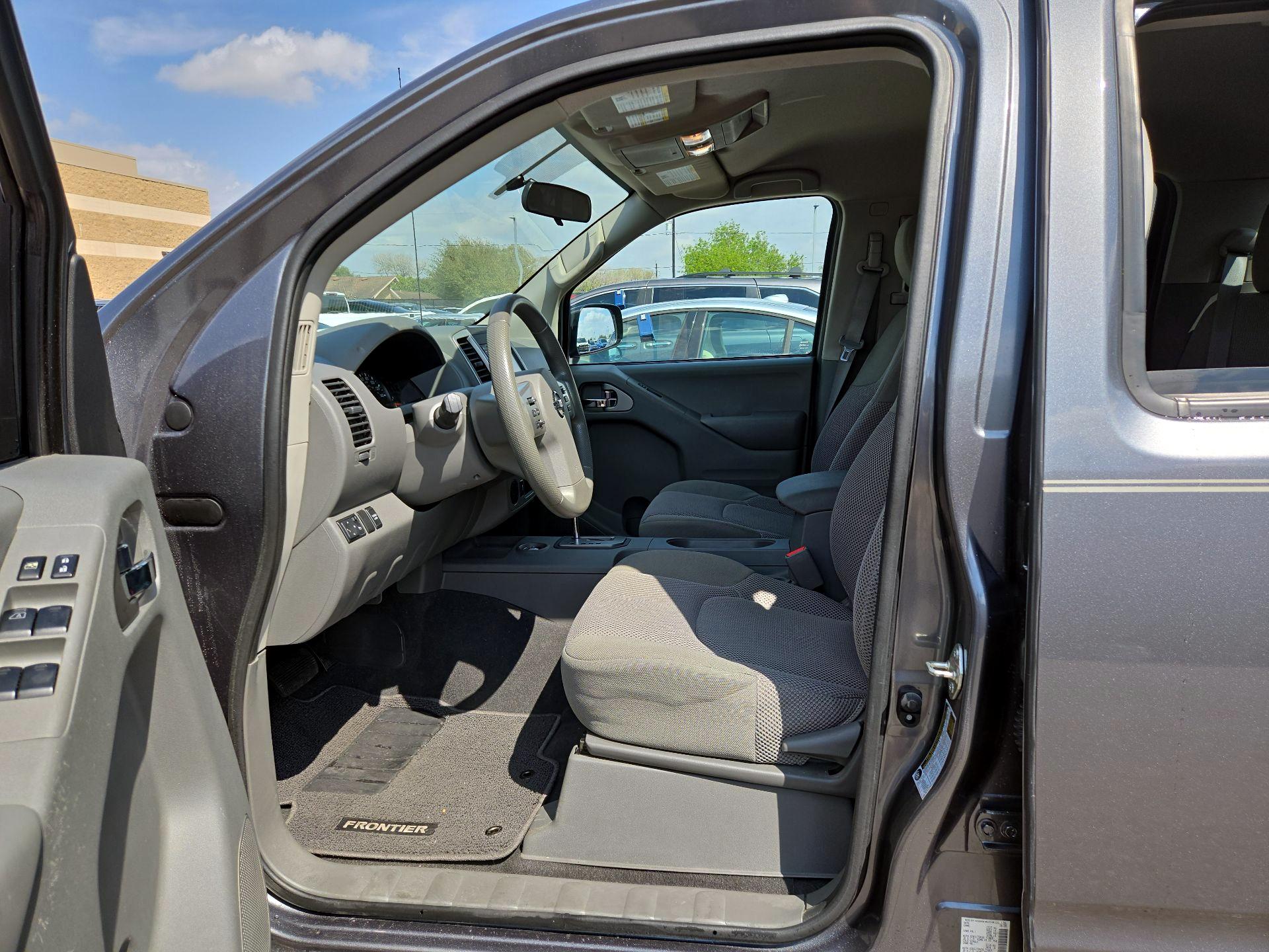 Thumbnail: 2020 Nissan Frontier - 9