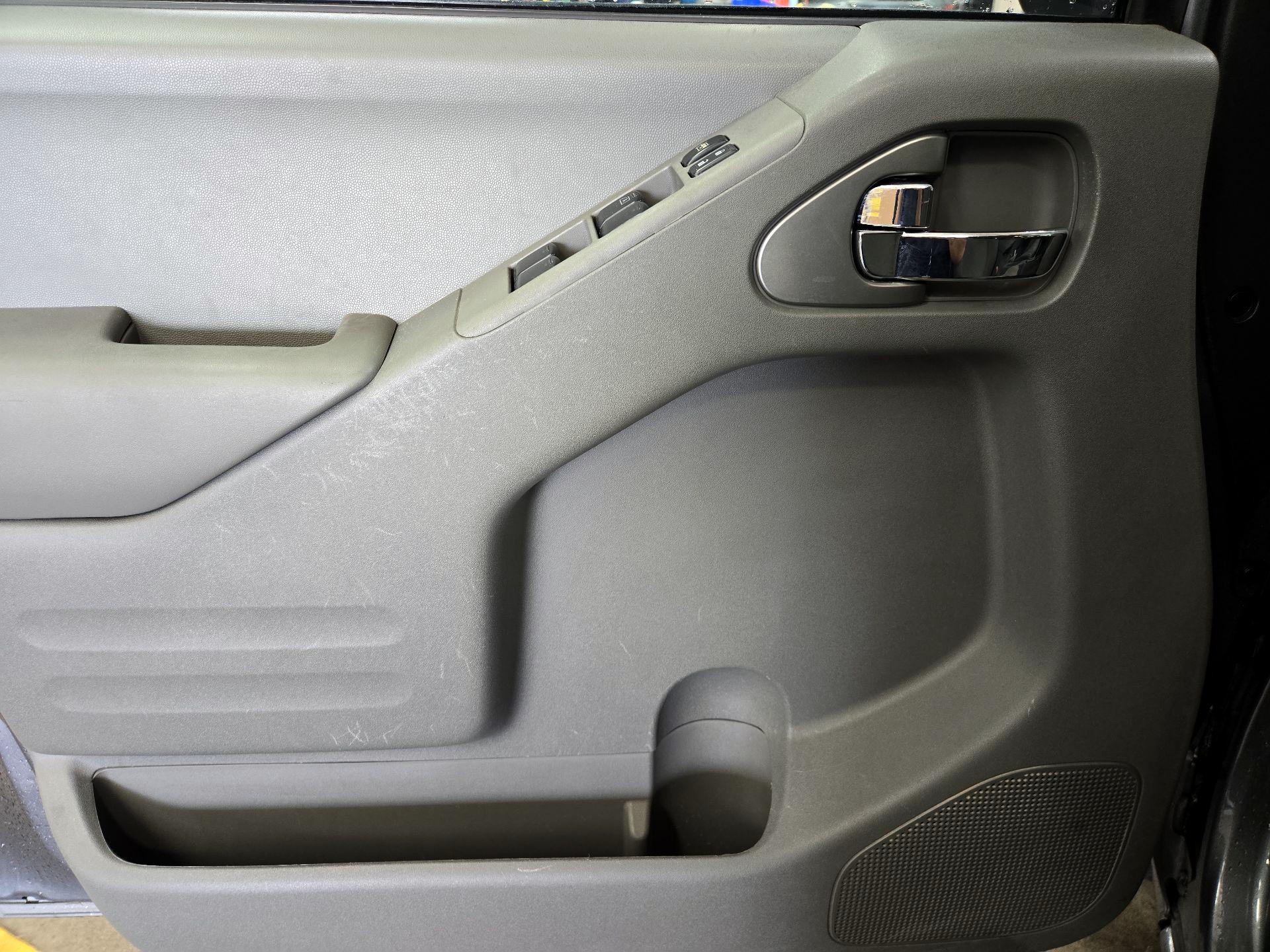 Thumbnail: 2020 Nissan Frontier - 10