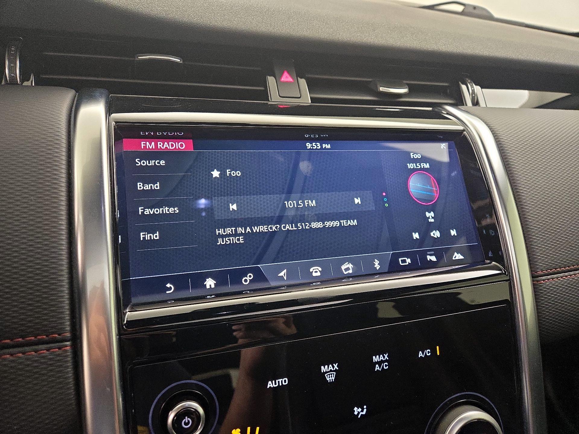 Thumbnail: 2020 Land Rover Discovery Sport - 16