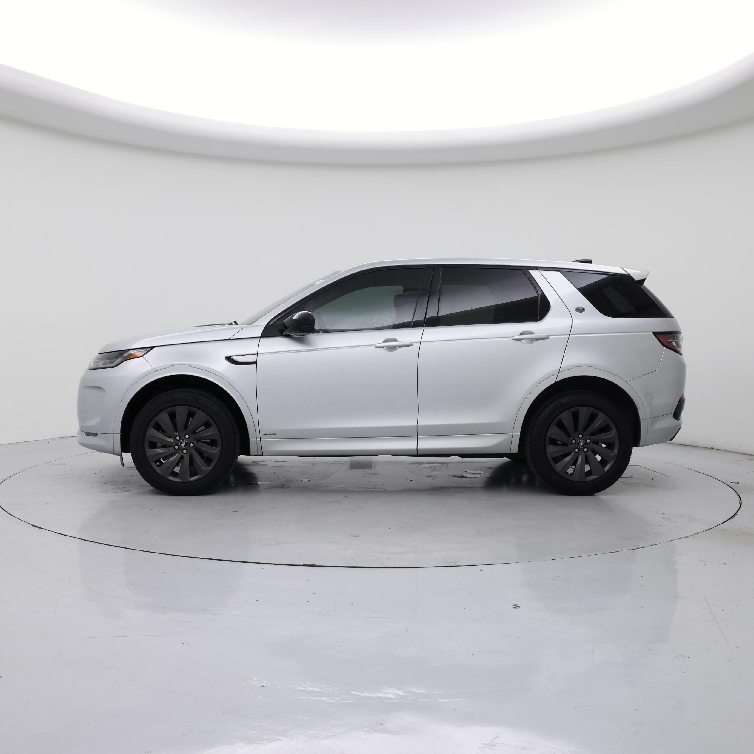 Thumbnail: 2020 Land Rover Discovery Sport - 3