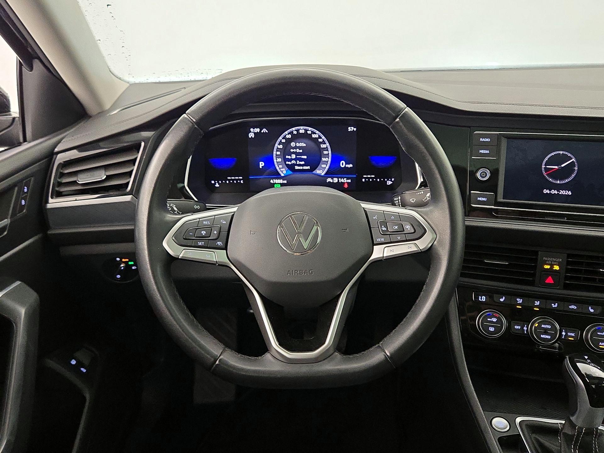 Thumbnail: 2024 Volkswagen Jetta - 10