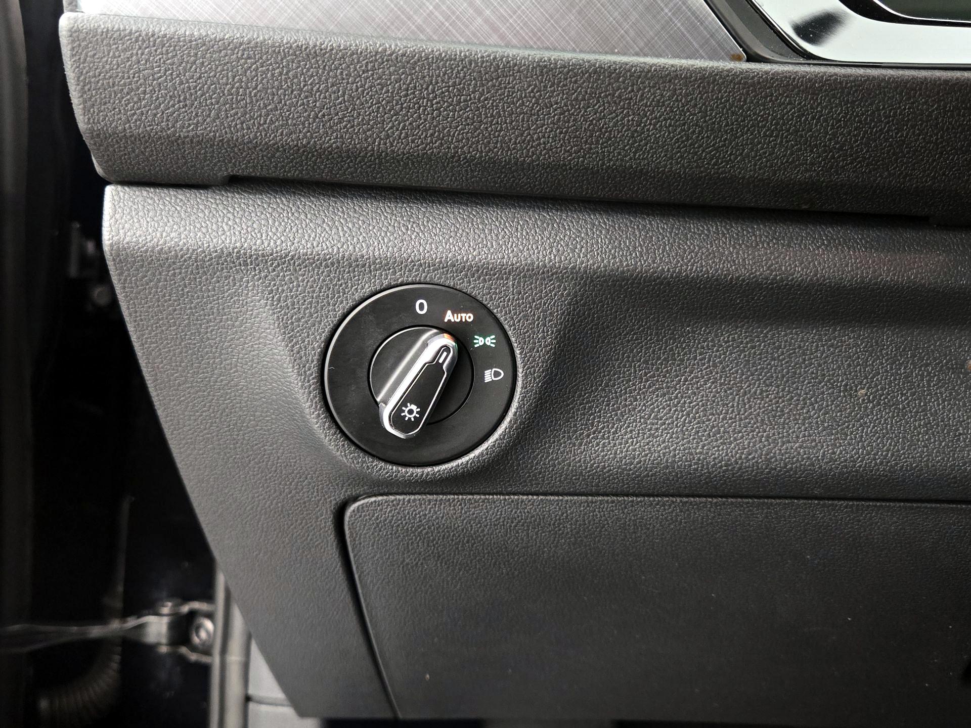 Thumbnail: 2024 Volkswagen Jetta - 13