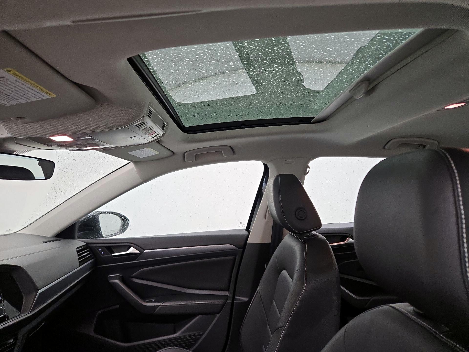 Thumbnail: 2024 Volkswagen Jetta - 19