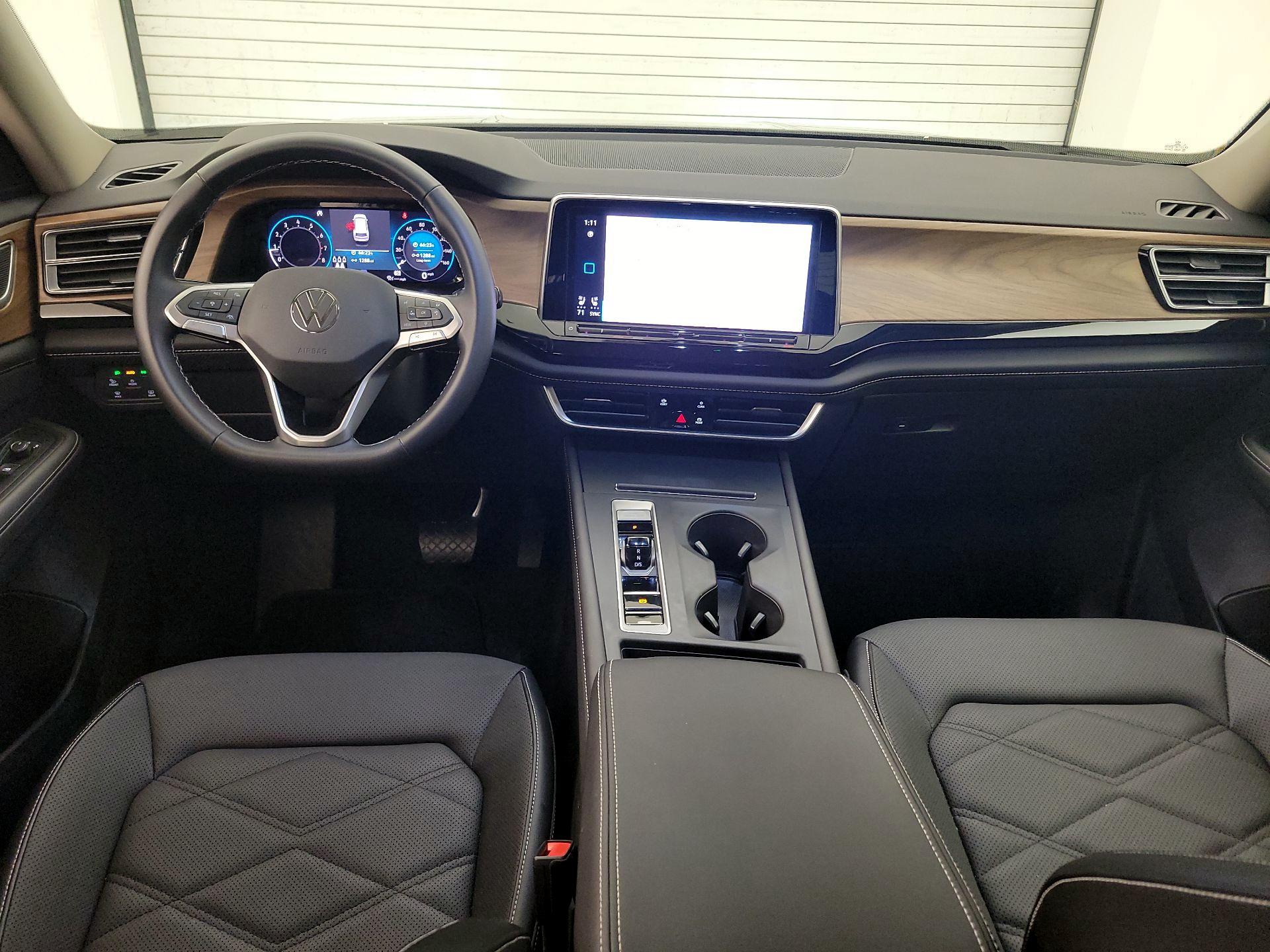 Thumbnail: 2024 Volkswagen Atlas - 9