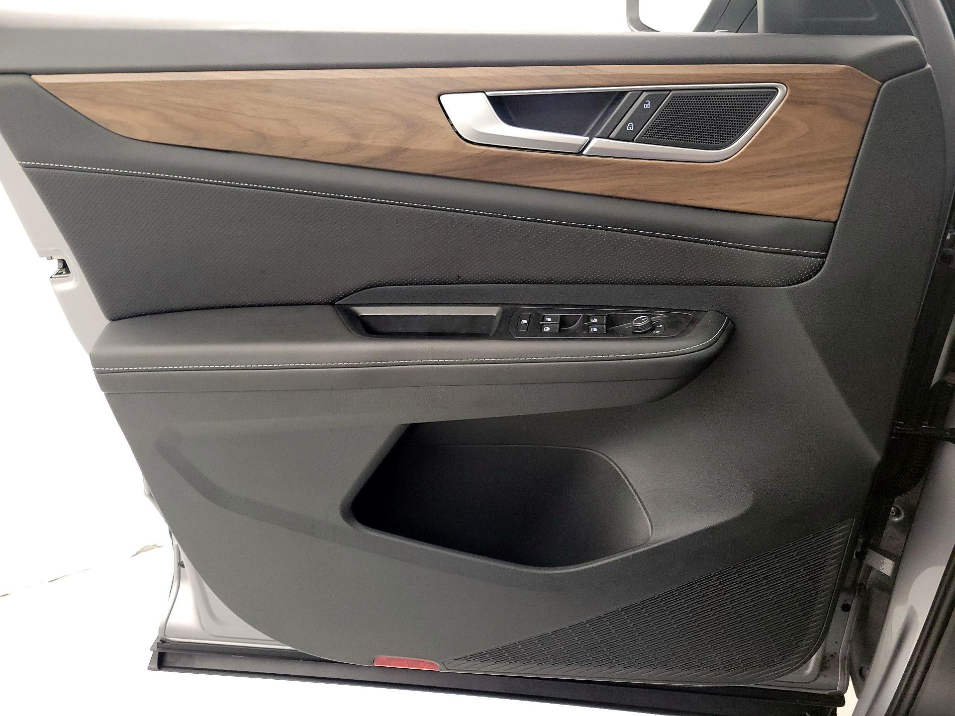 Thumbnail: 2024 Volkswagen Atlas - 12