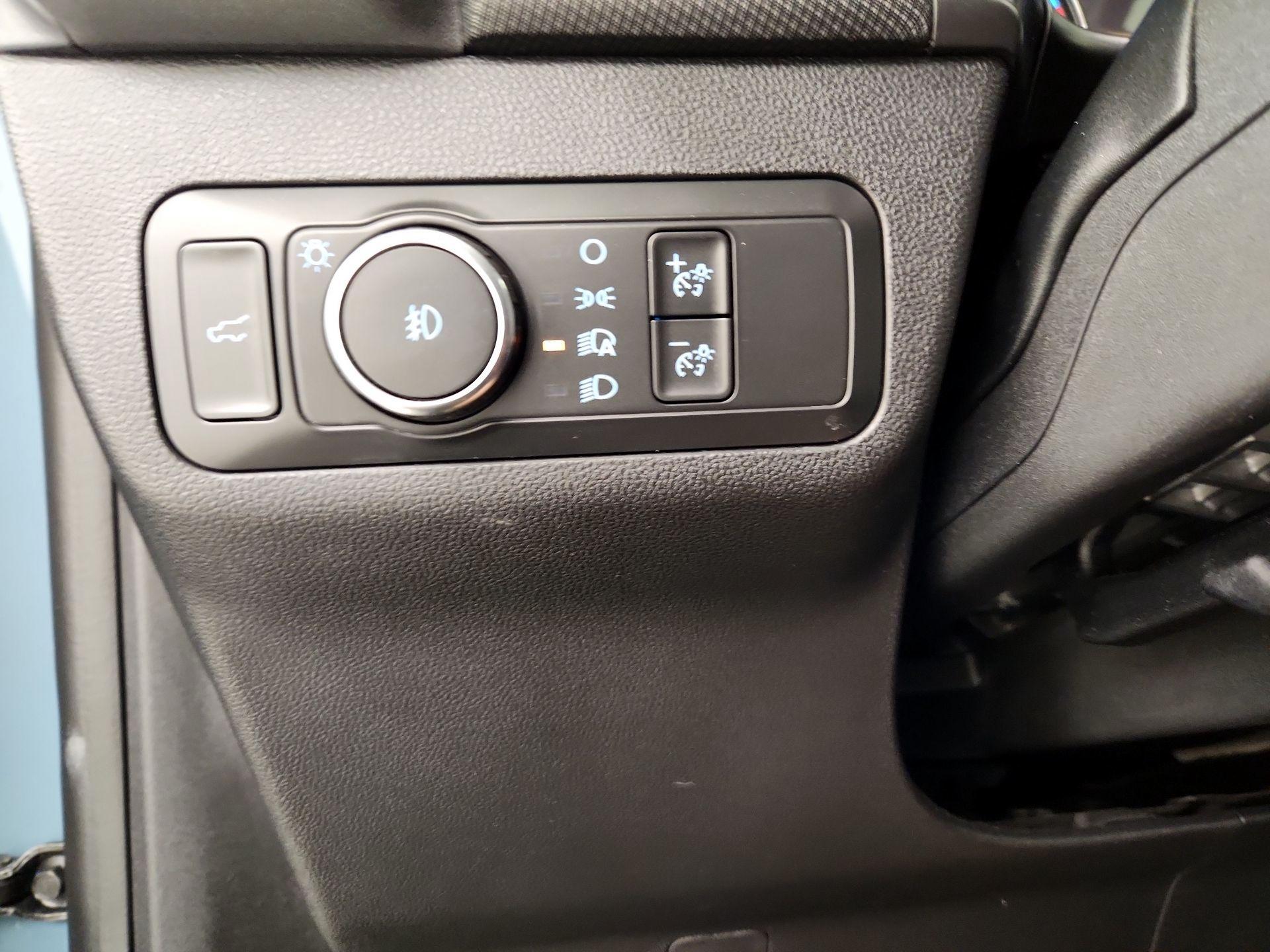 Thumbnail: 2021 Ford Bronco Sport - 13