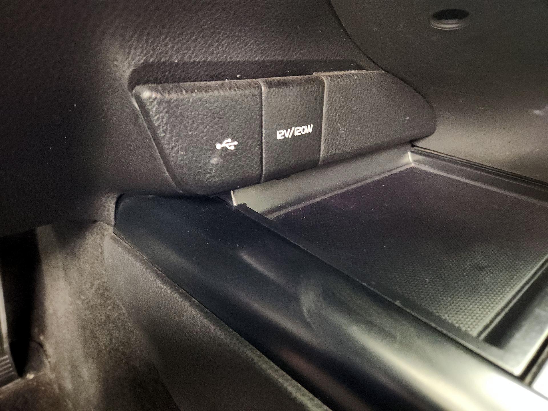 Thumbnail: 2020 Toyota Camry - 18