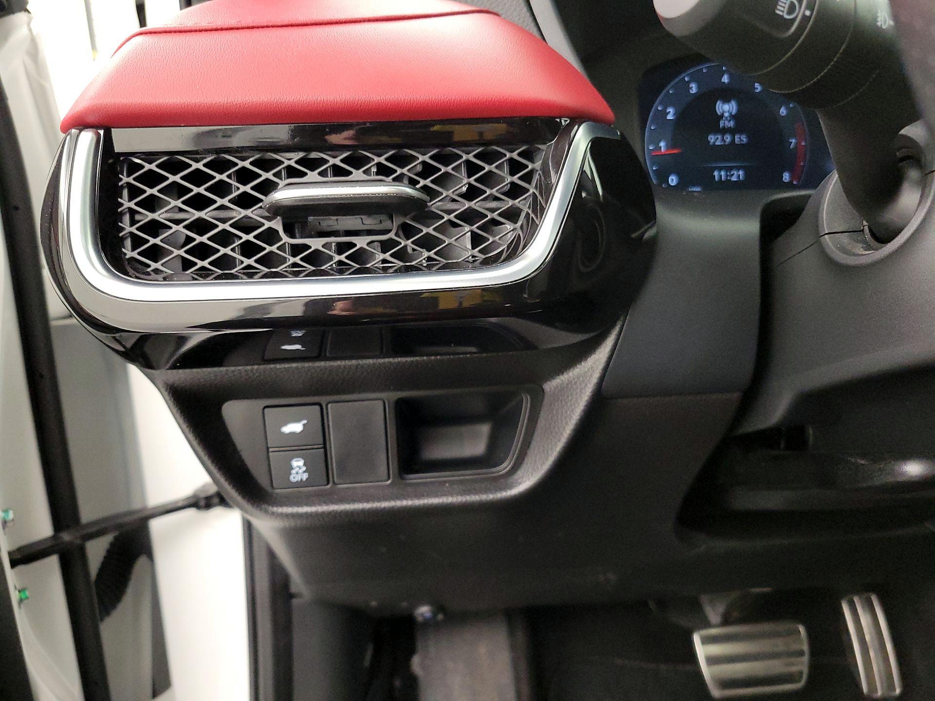 Thumbnail: 2025 Acura ADX - 13