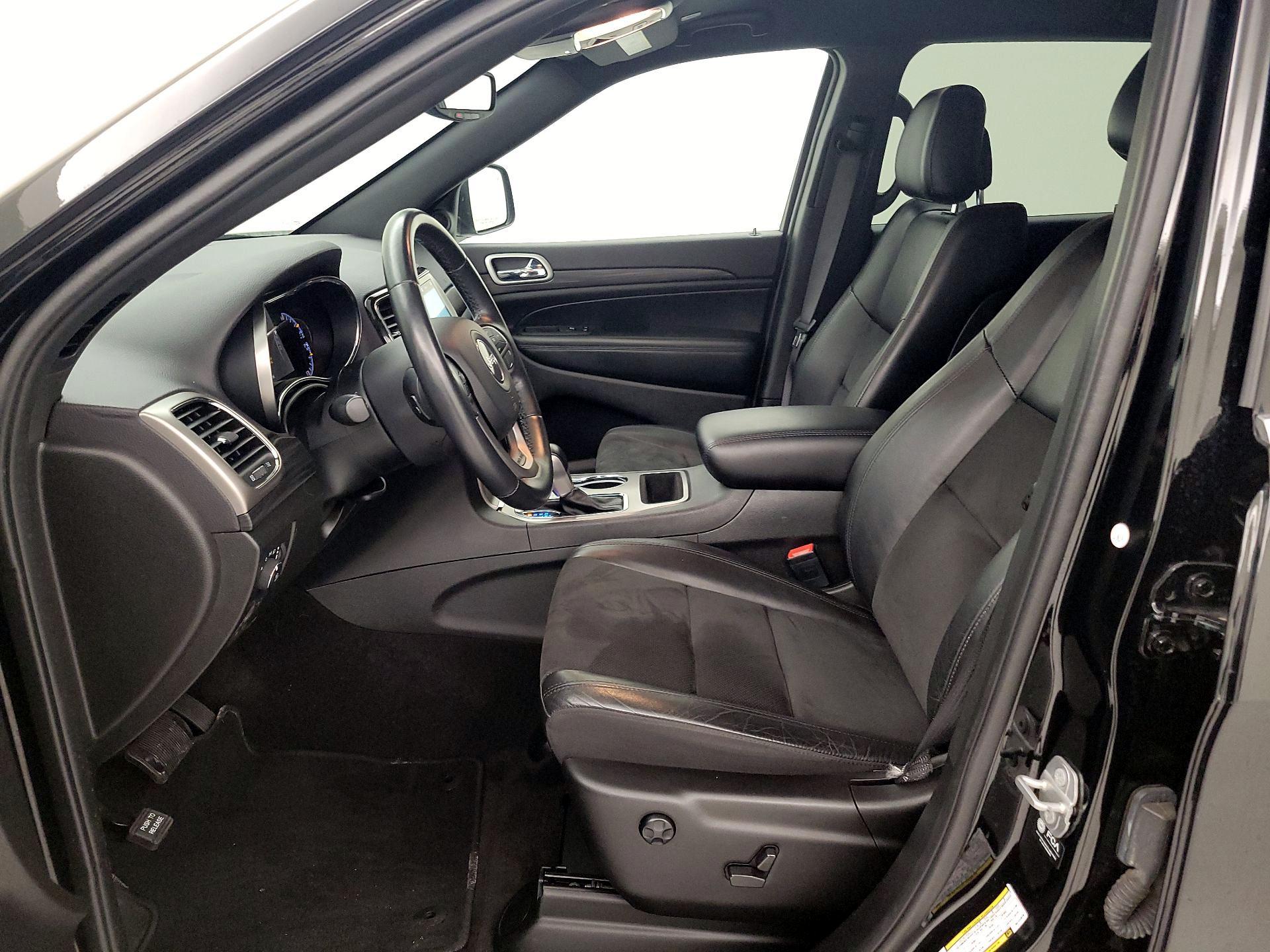 Thumbnail: 2022 Jeep Grand Cherokee - 11