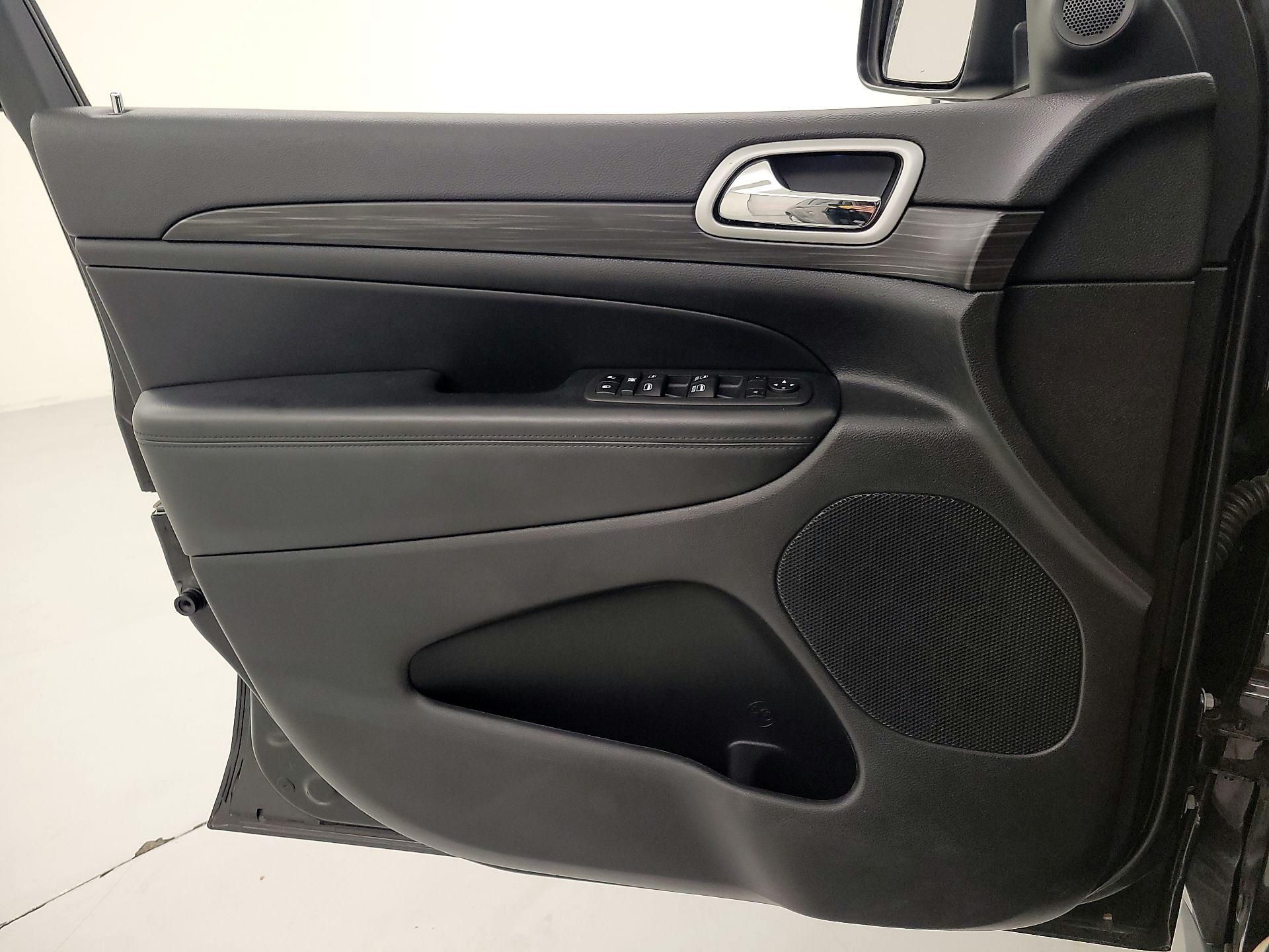 Thumbnail: 2022 Jeep Grand Cherokee - 12