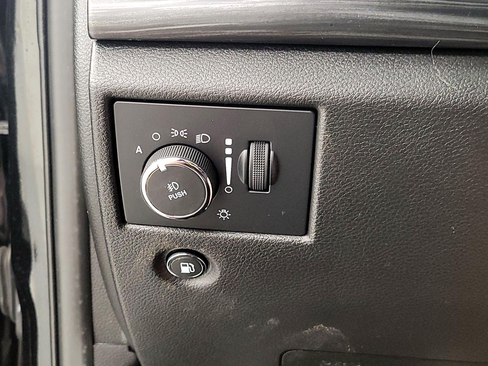 Thumbnail: 2022 Jeep Grand Cherokee - 13