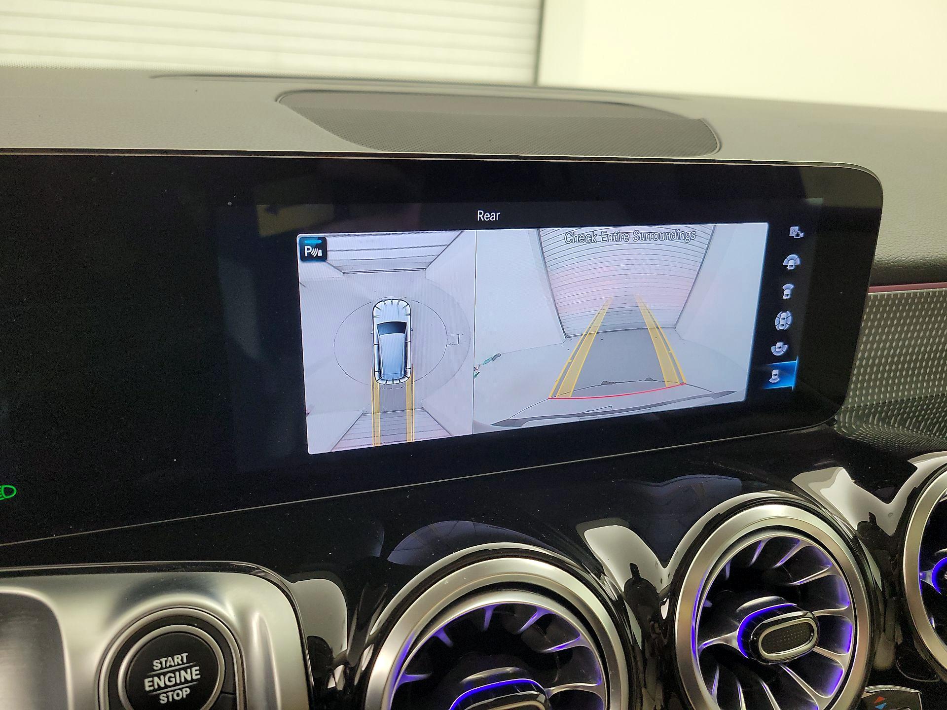 Thumbnail: 2022 Mercedes-Benz GLB - 14