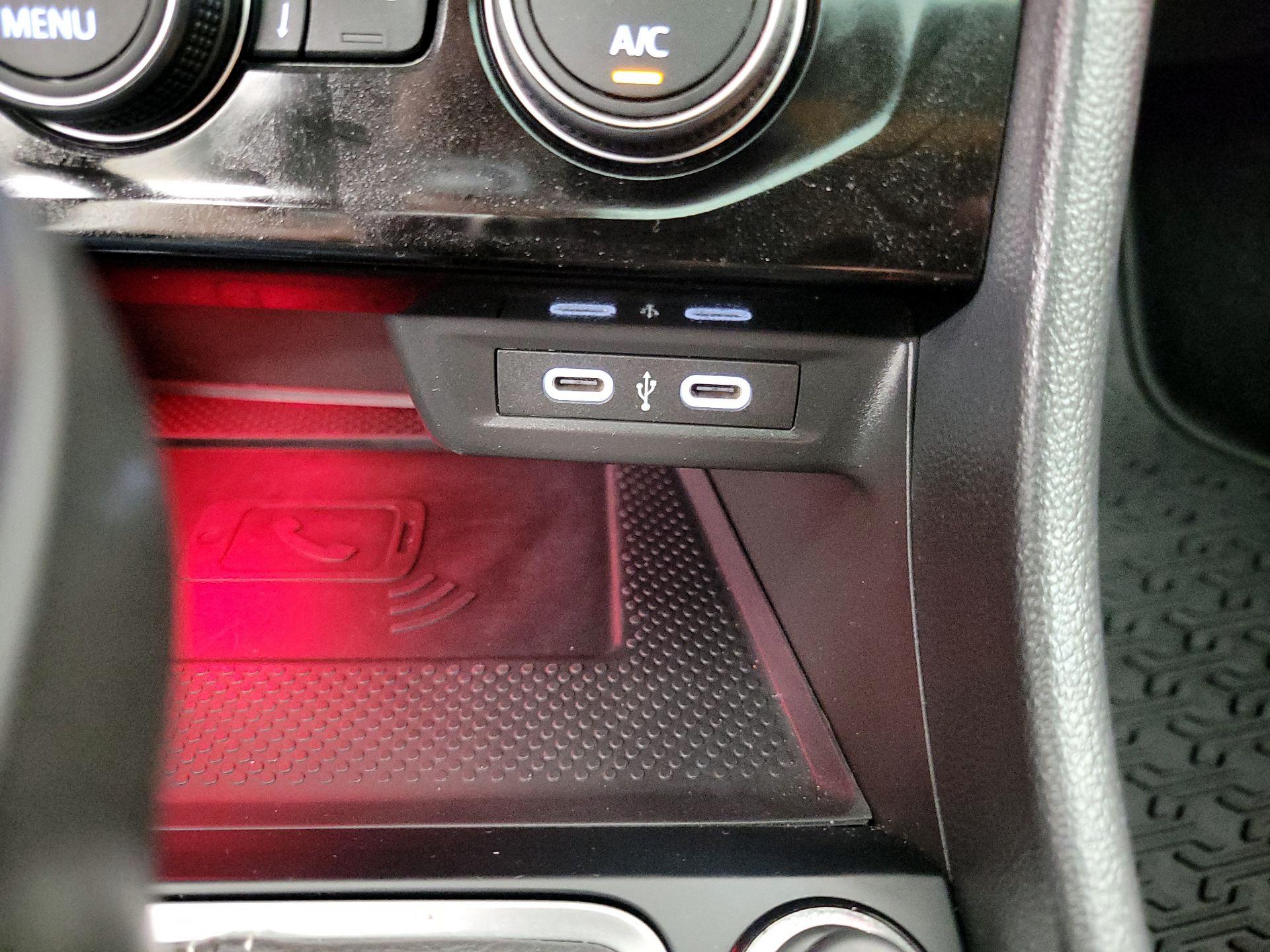 Thumbnail: 2024 Volkswagen Jetta - 18