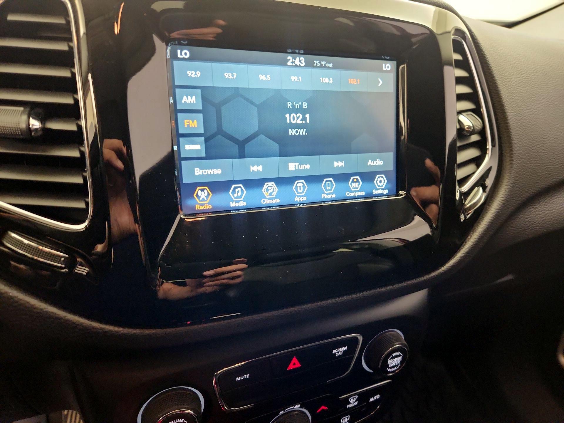 Thumbnail: 2021 Jeep Compass - 15