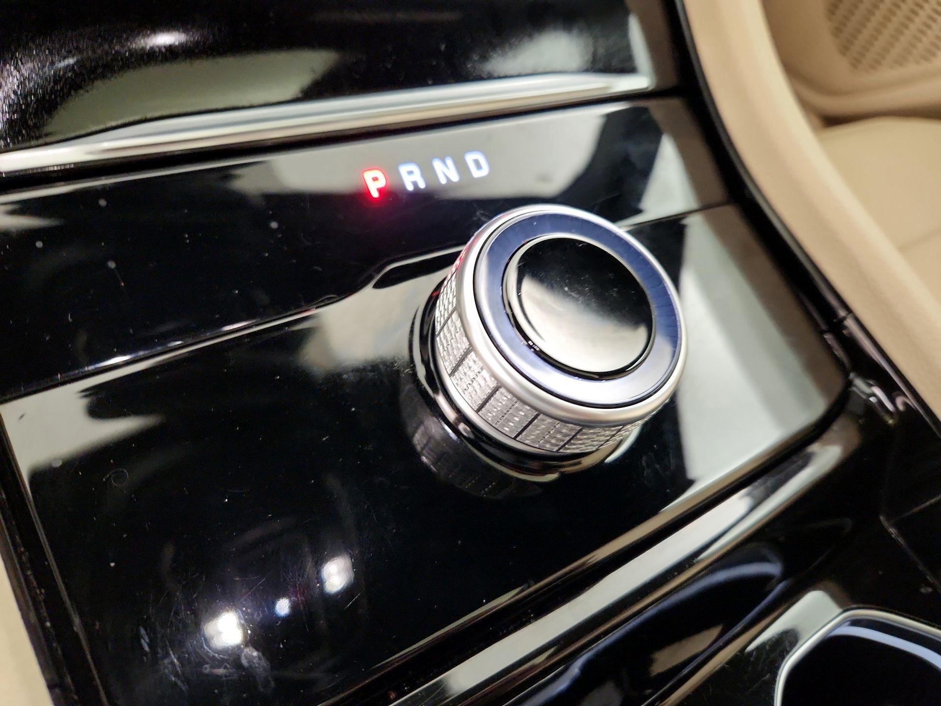 Thumbnail: 2023 Jeep Grand Cherokee - 18