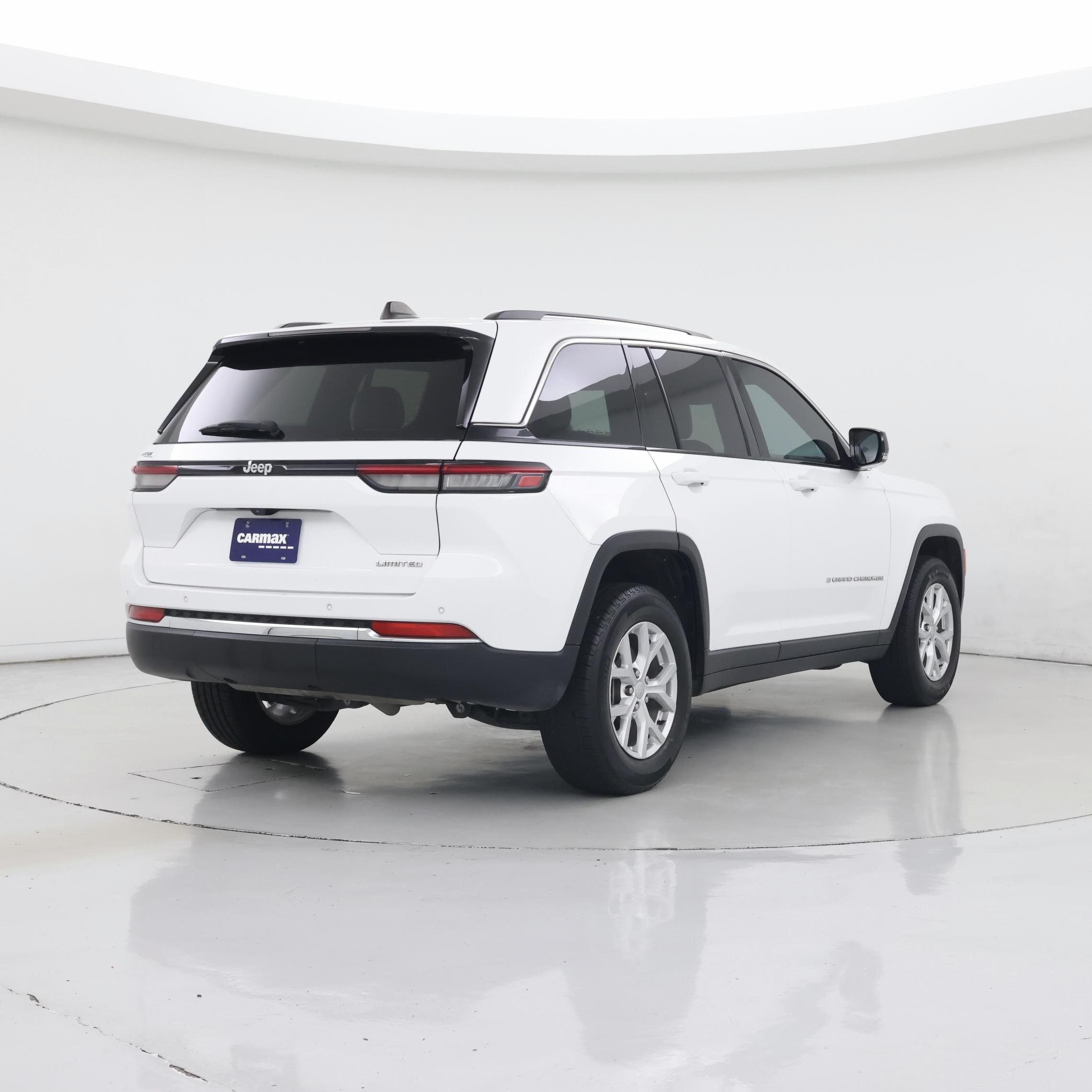 Thumbnail: 2023 Jeep Grand Cherokee - 8