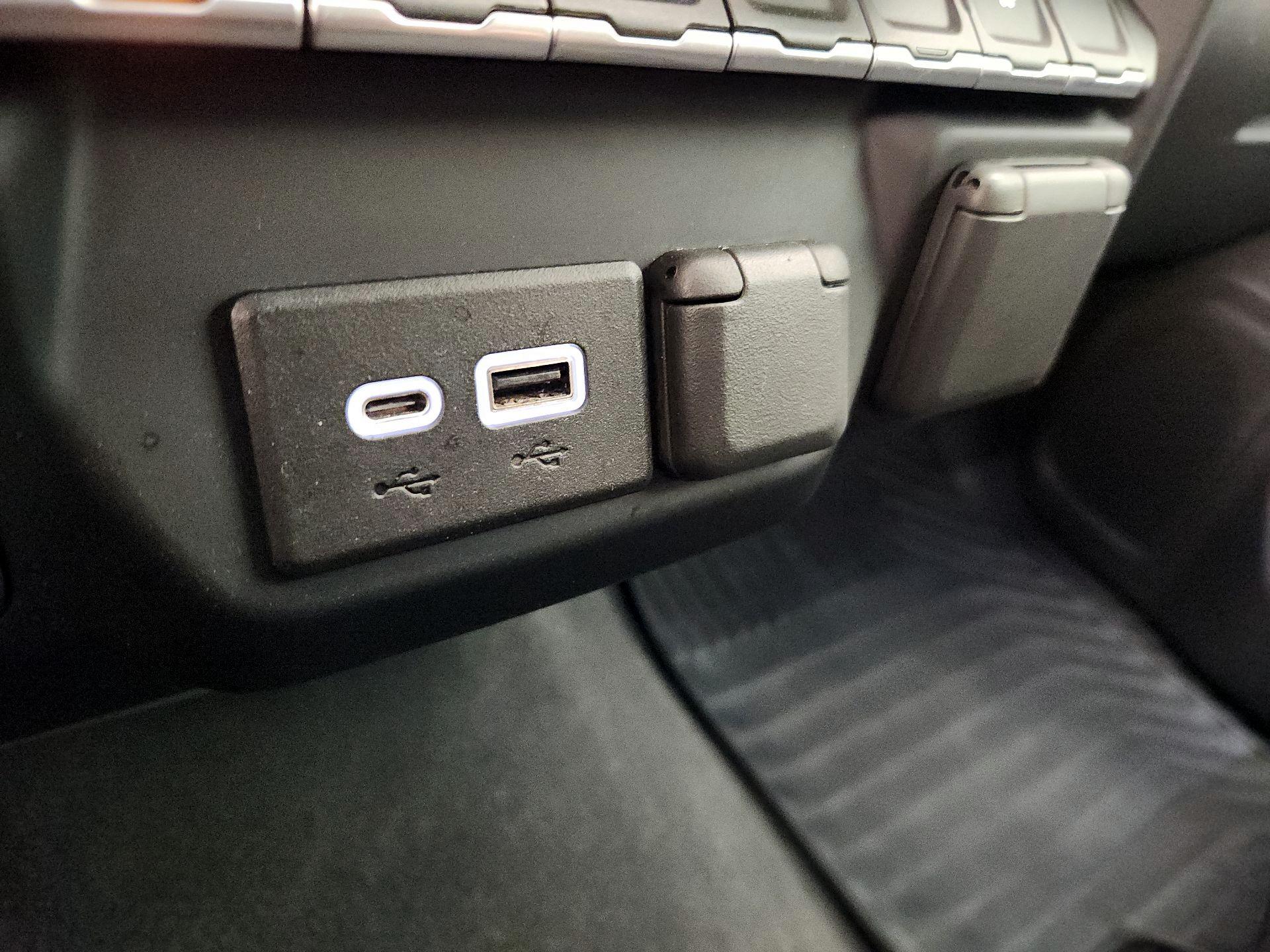 Thumbnail: 2022 Chevrolet Silverado 1500 - 18