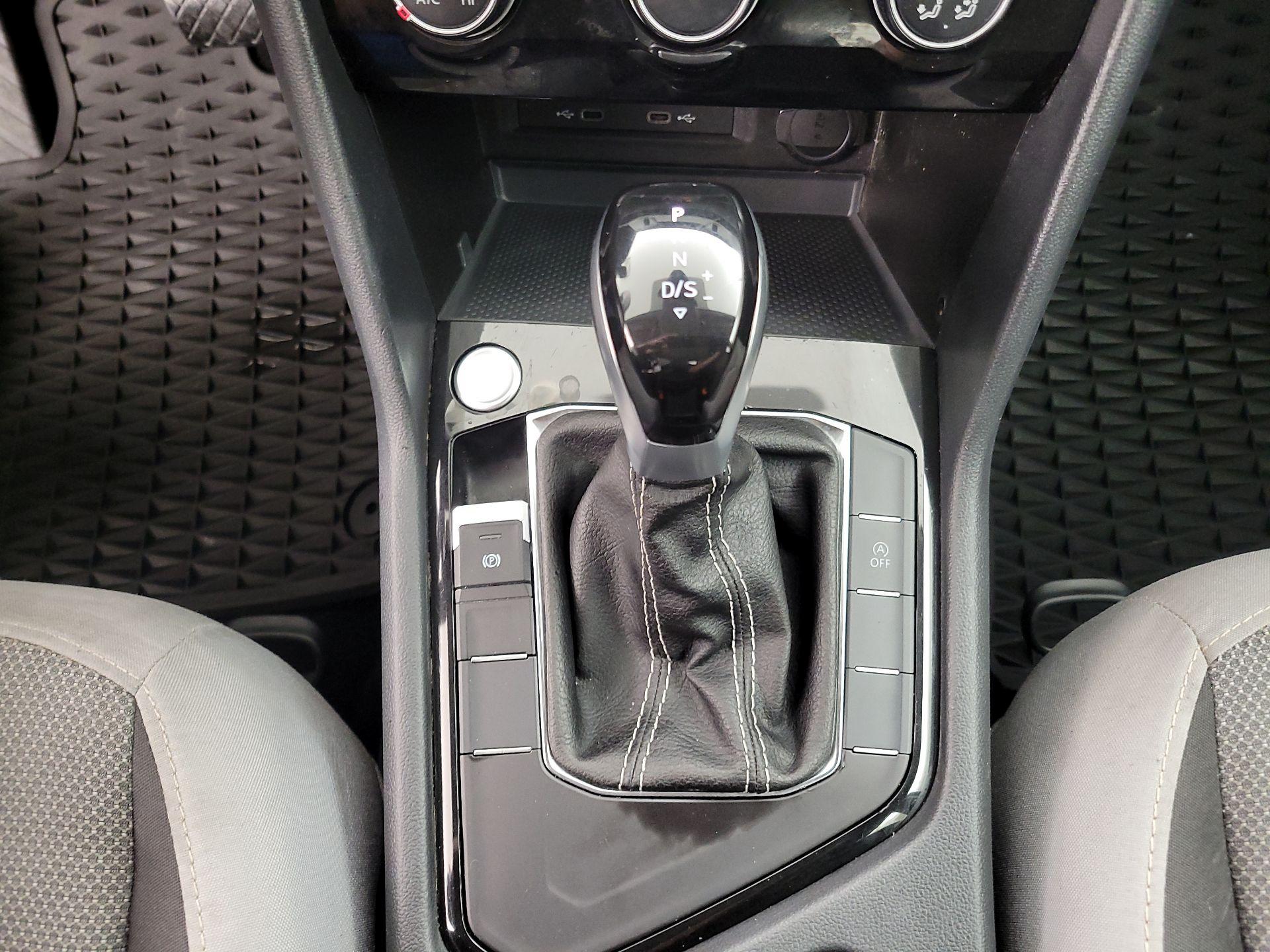 Thumbnail: 2024 Volkswagen Taos - 17