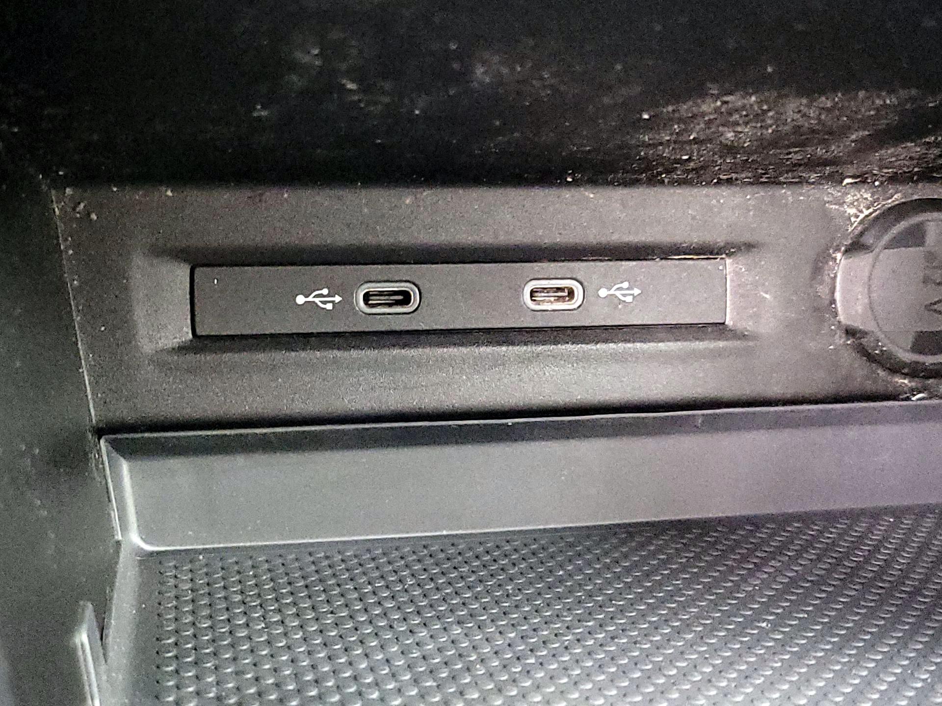 Thumbnail: 2024 Volkswagen Taos - 18