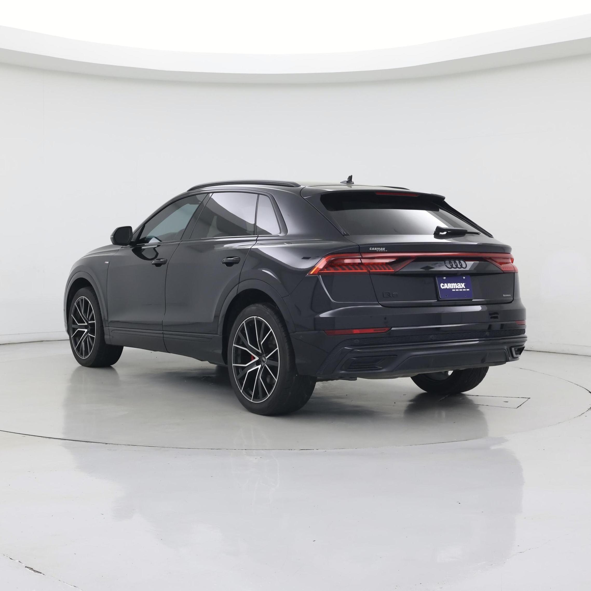 Thumbnail: 2021 Audi Q8 - 2