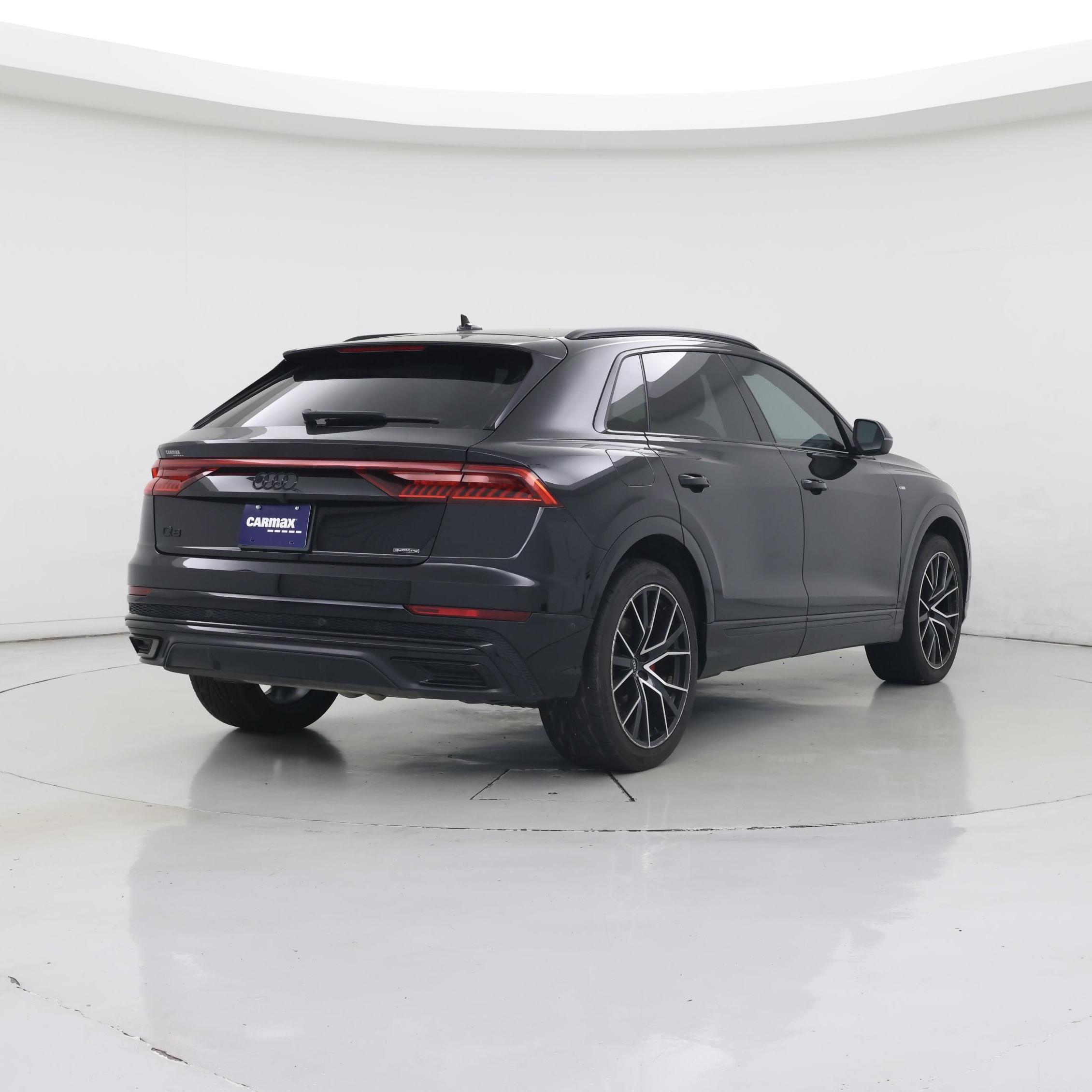 Thumbnail: 2021 Audi Q8 - 8