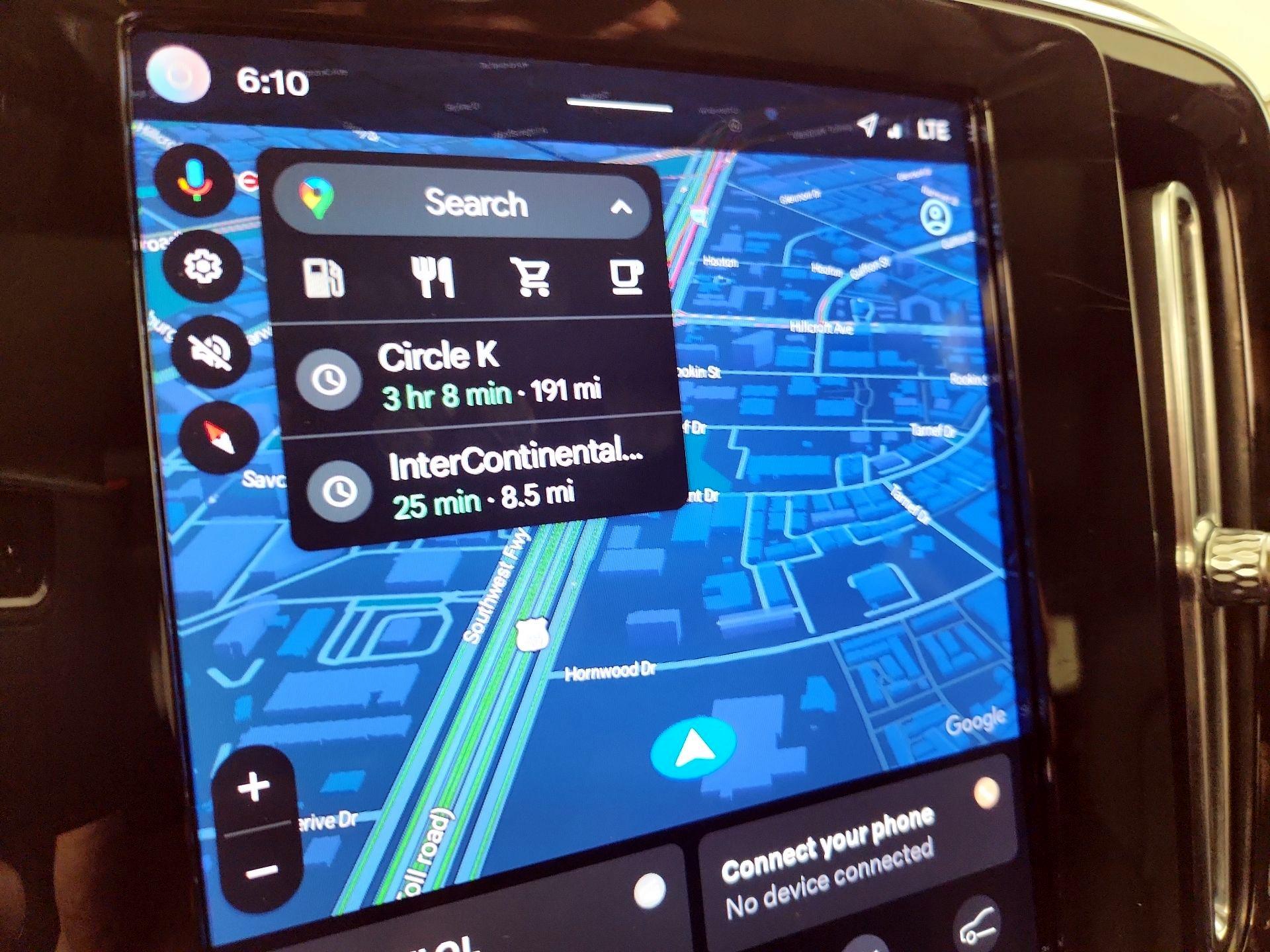 Thumbnail: 2025 Volvo XC40 - 14