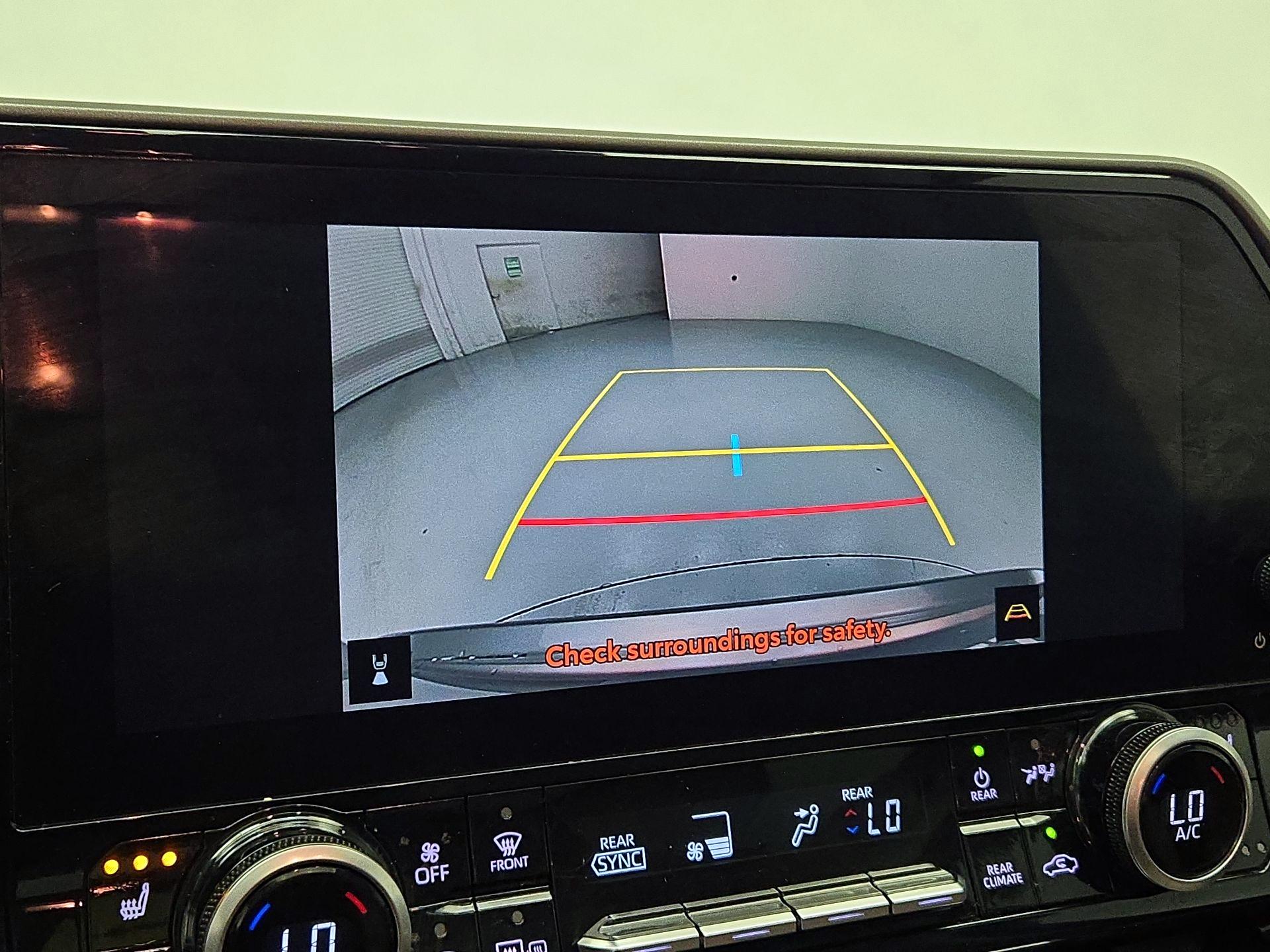 Thumbnail: 2023 Toyota Highlander - 14