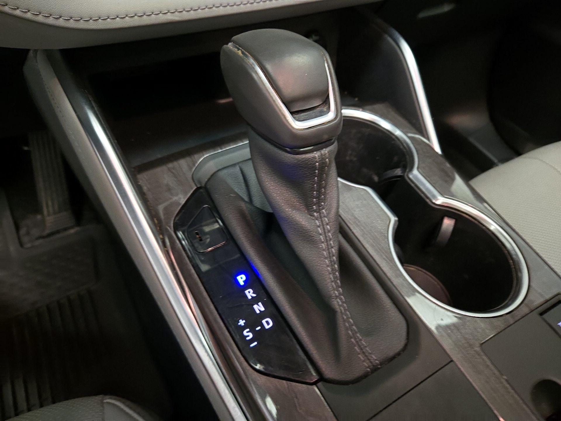 Thumbnail: 2023 Toyota Highlander - 17