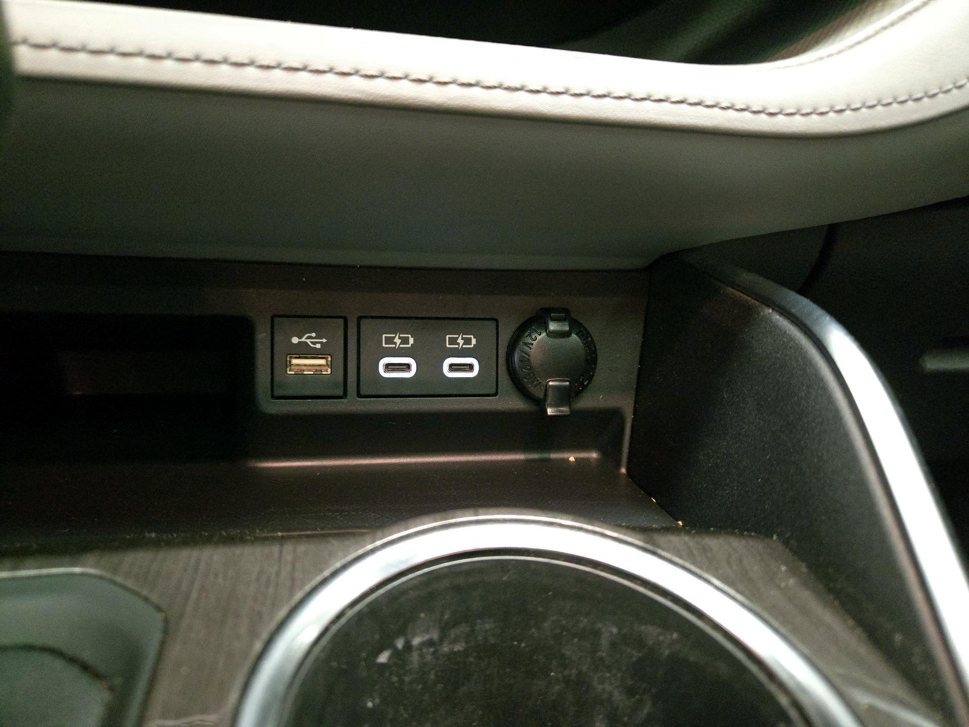 Thumbnail: 2023 Toyota Highlander - 18