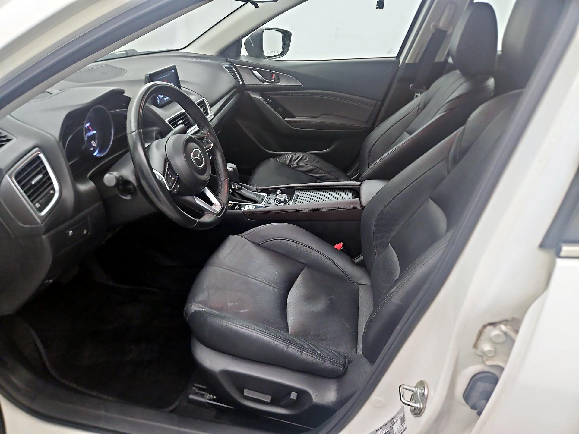 Thumbnail: 2018 Mazda Mazda3 - 11