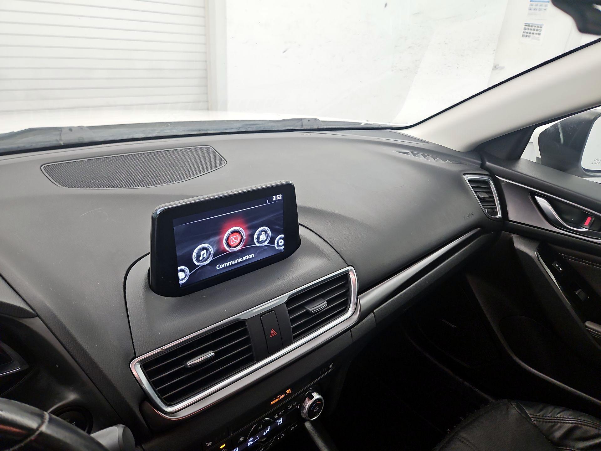 Thumbnail: 2018 Mazda Mazda3 - 13