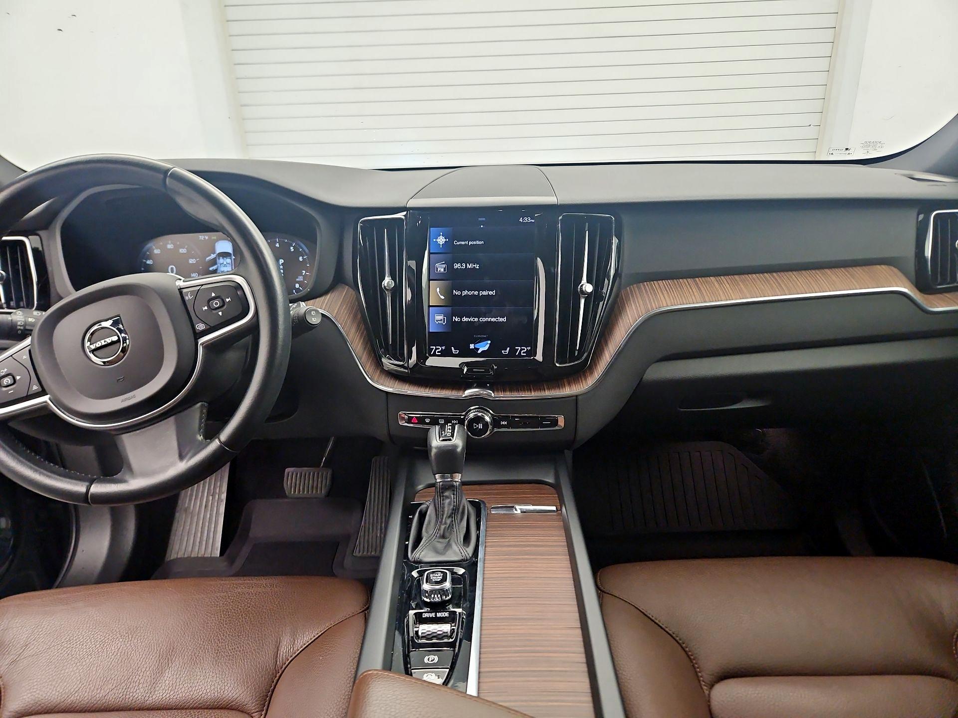 Thumbnail: 2021 Volvo XC60 - 9