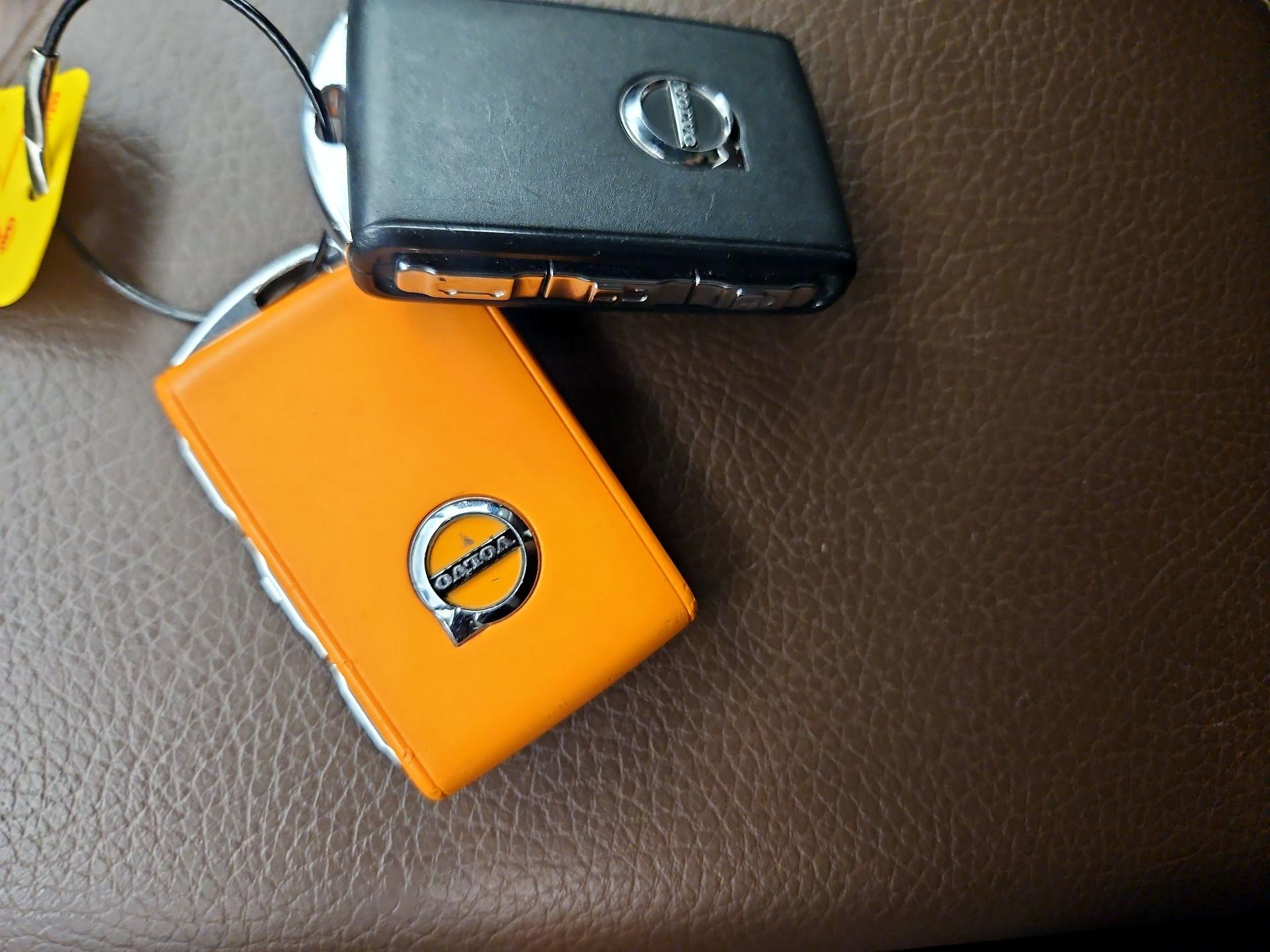 Thumbnail: 2021 Volvo XC60 - 19