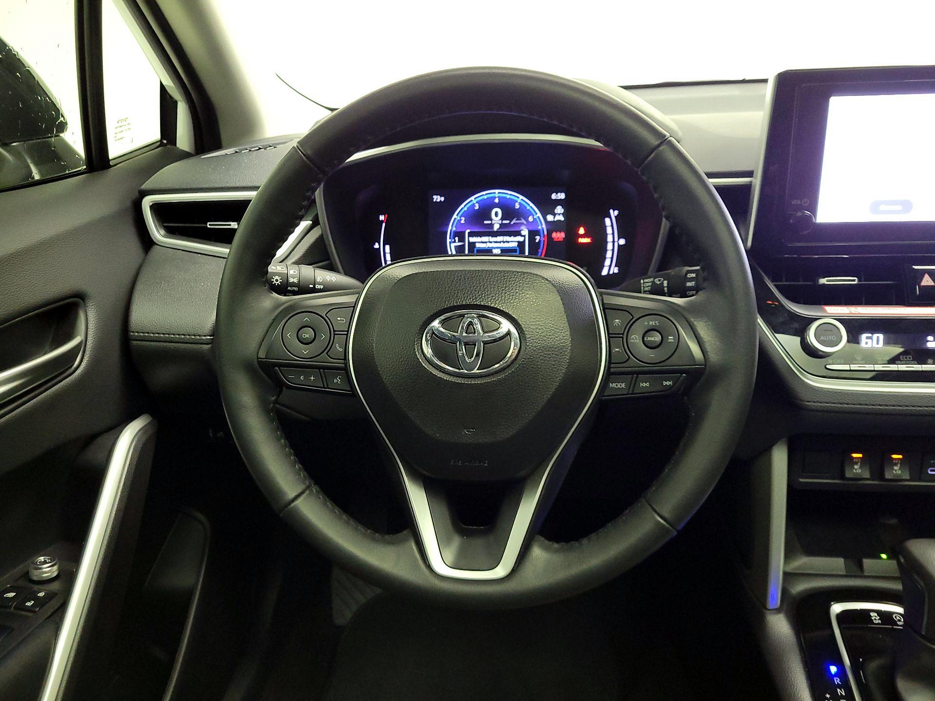 Thumbnail: 2025 Toyota Corolla Cross - 10