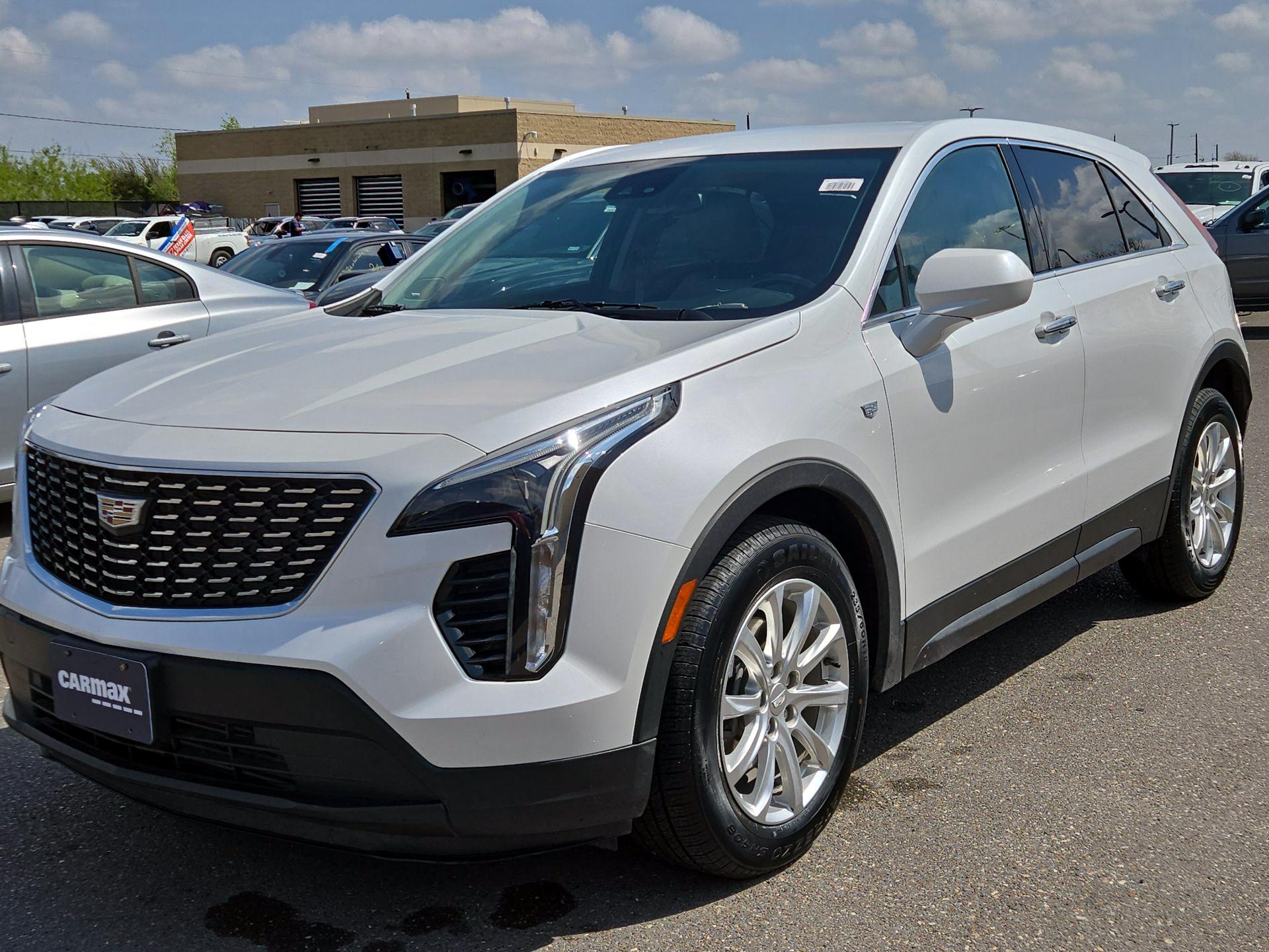 Thumbnail: 2023 Cadillac XT4 - 3